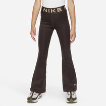 Nike Air Essential