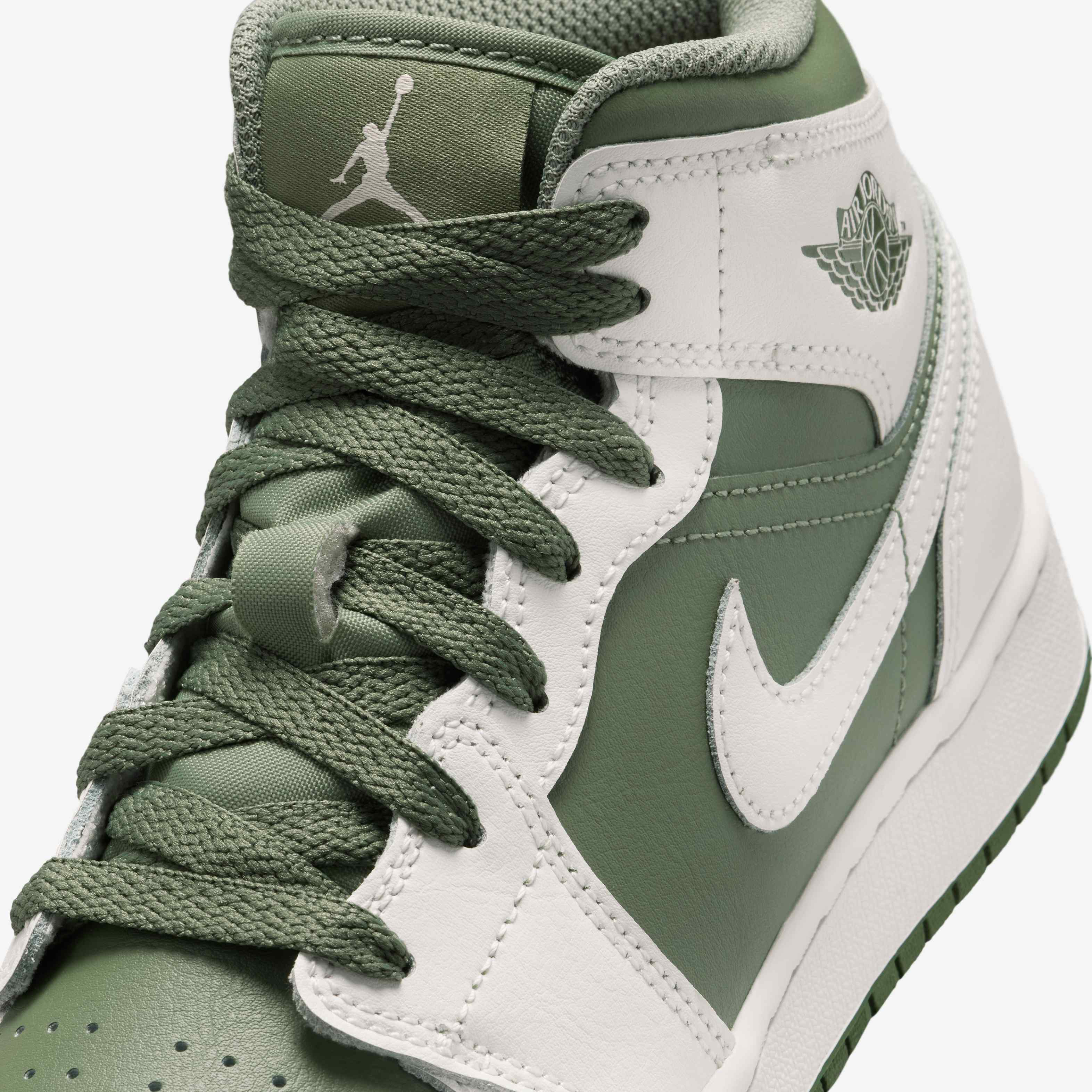 اير جوردن 1 ميد image number 6