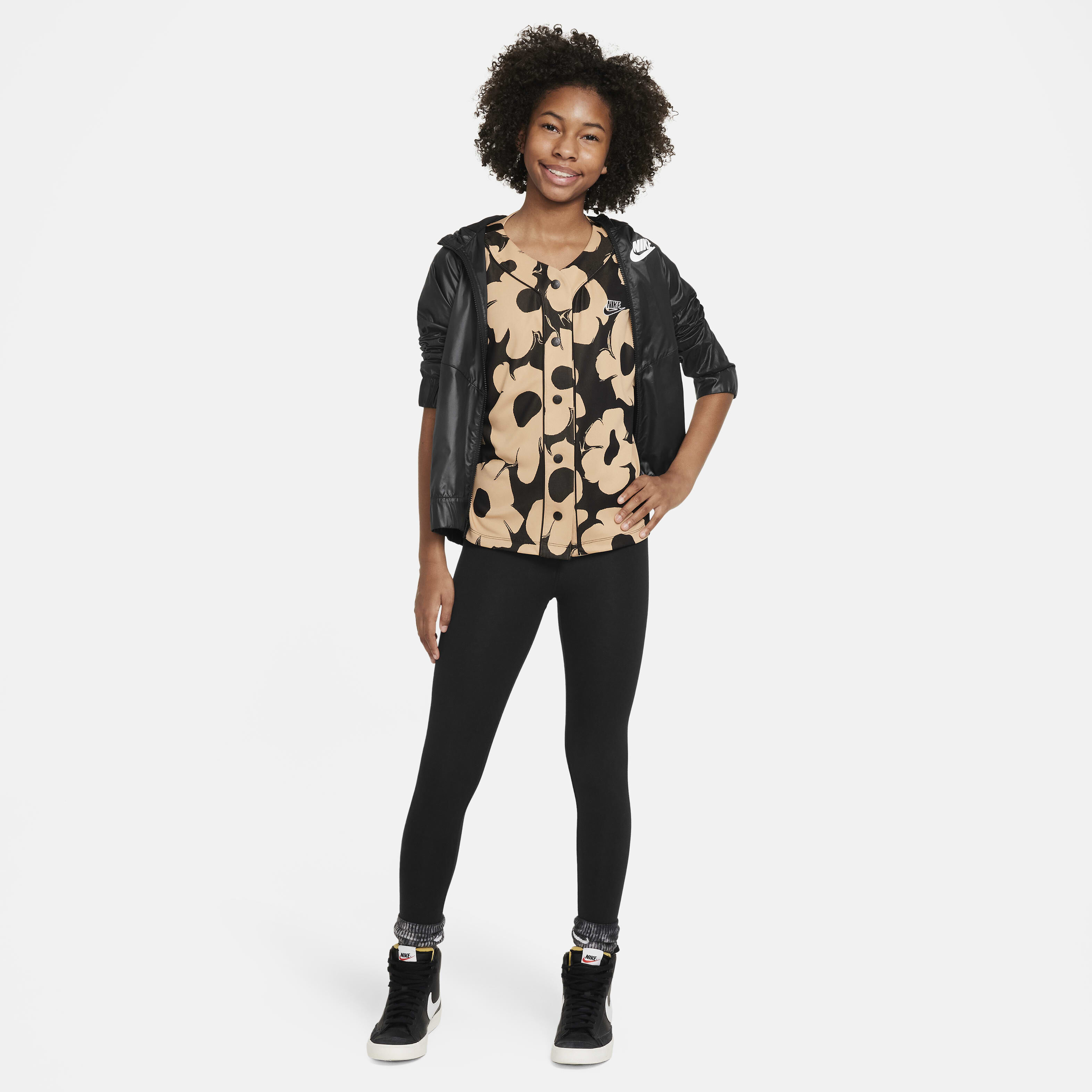 نايكي سبورتسوير image number 4