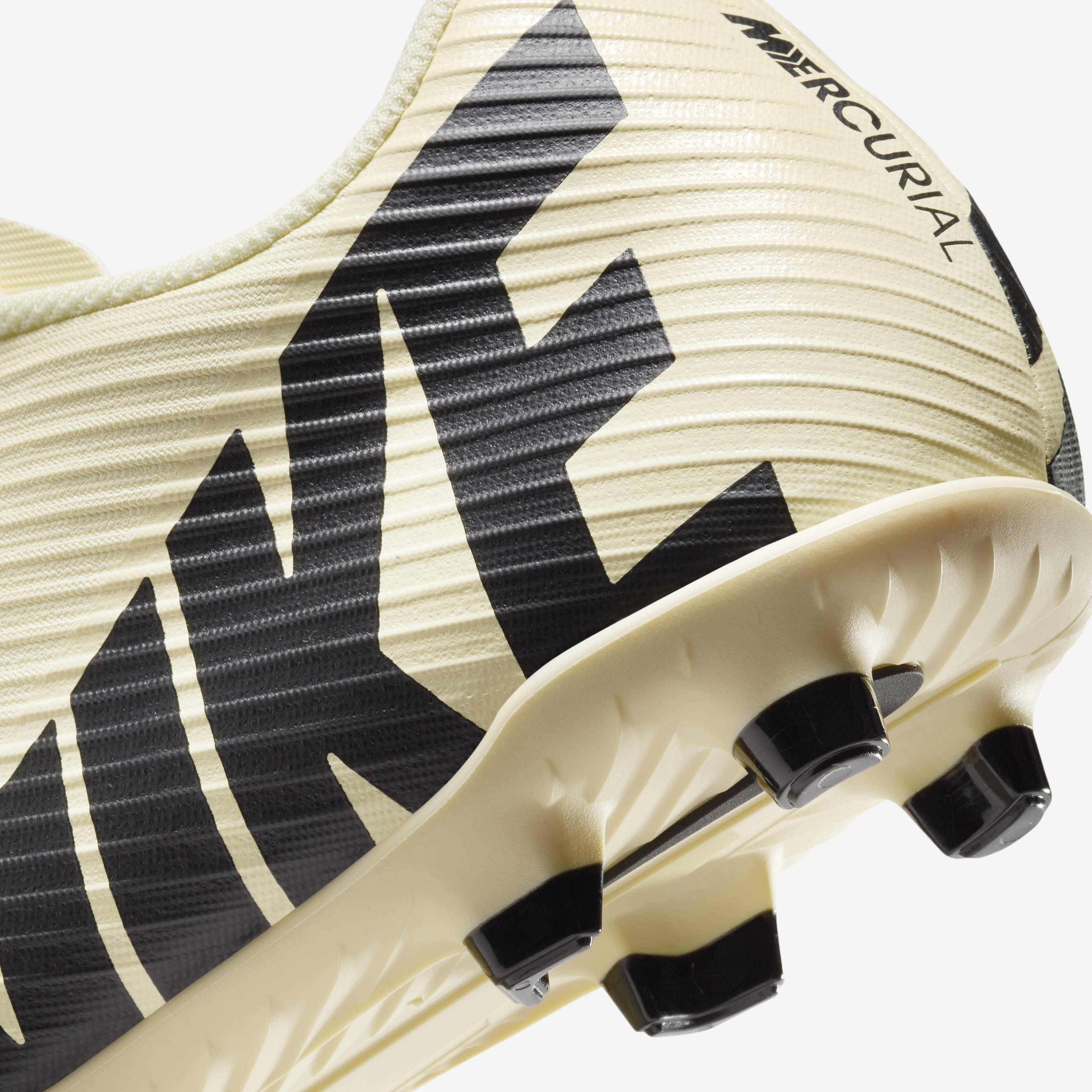 Nike Mercurial Vapor 15 Club image number 8