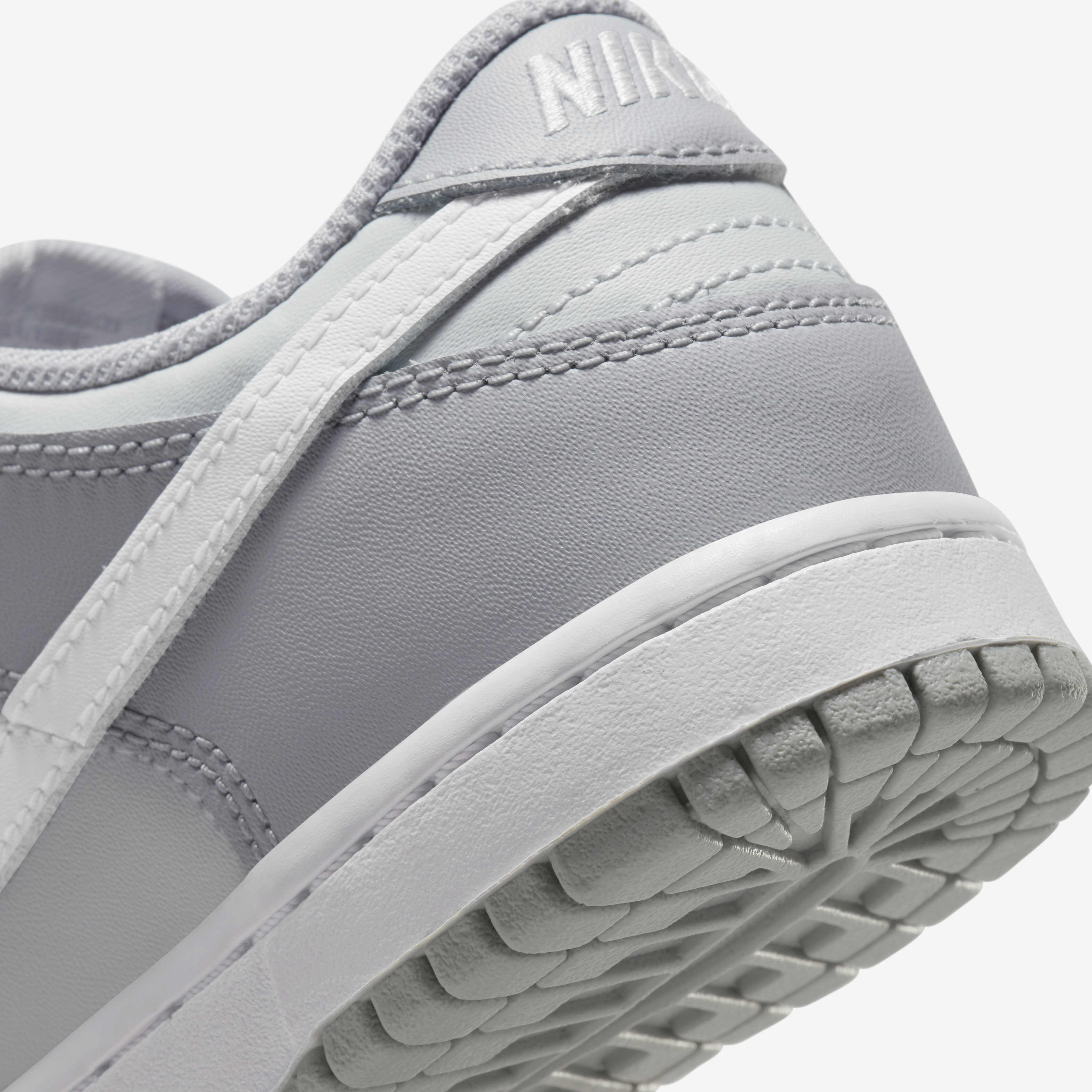 Nike Dunk Low image number 7