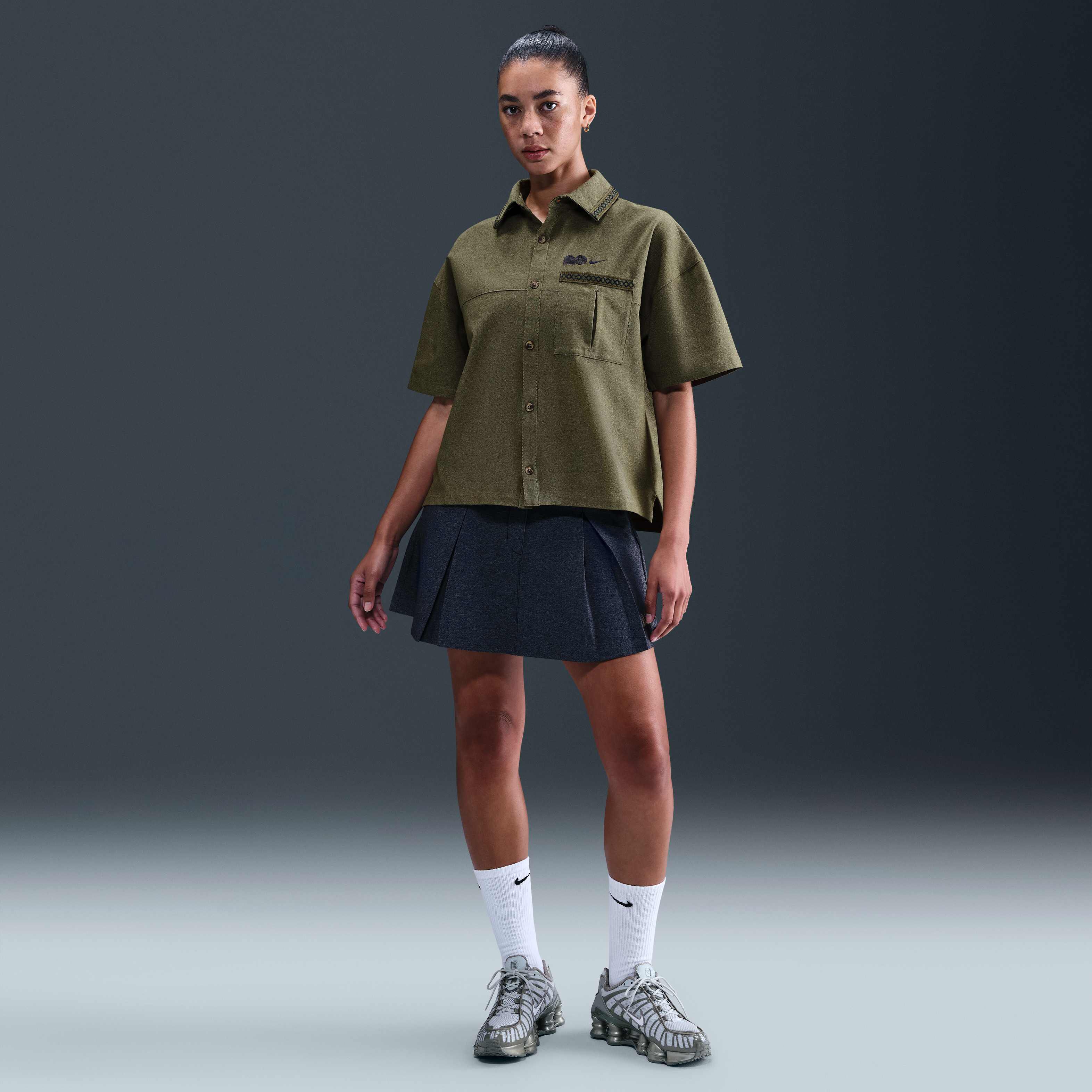 売れ筋商品|||ナイキ シャツ レディース トップス X NAOMI OSAKA - Button-down blouse - medium olive Buy Naomi Osaka Short-Sleeve Button-Down Top - Oil Green