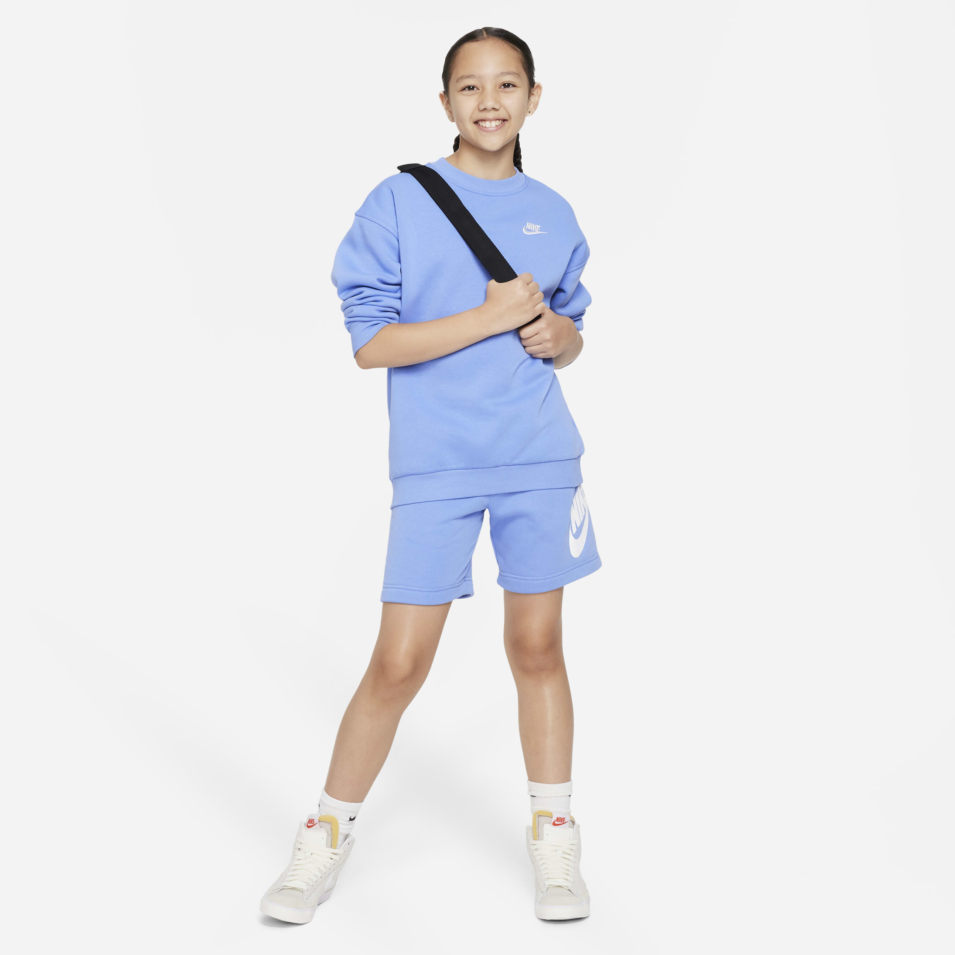 نايكي سبورتسوير كلوب فليس image number 3