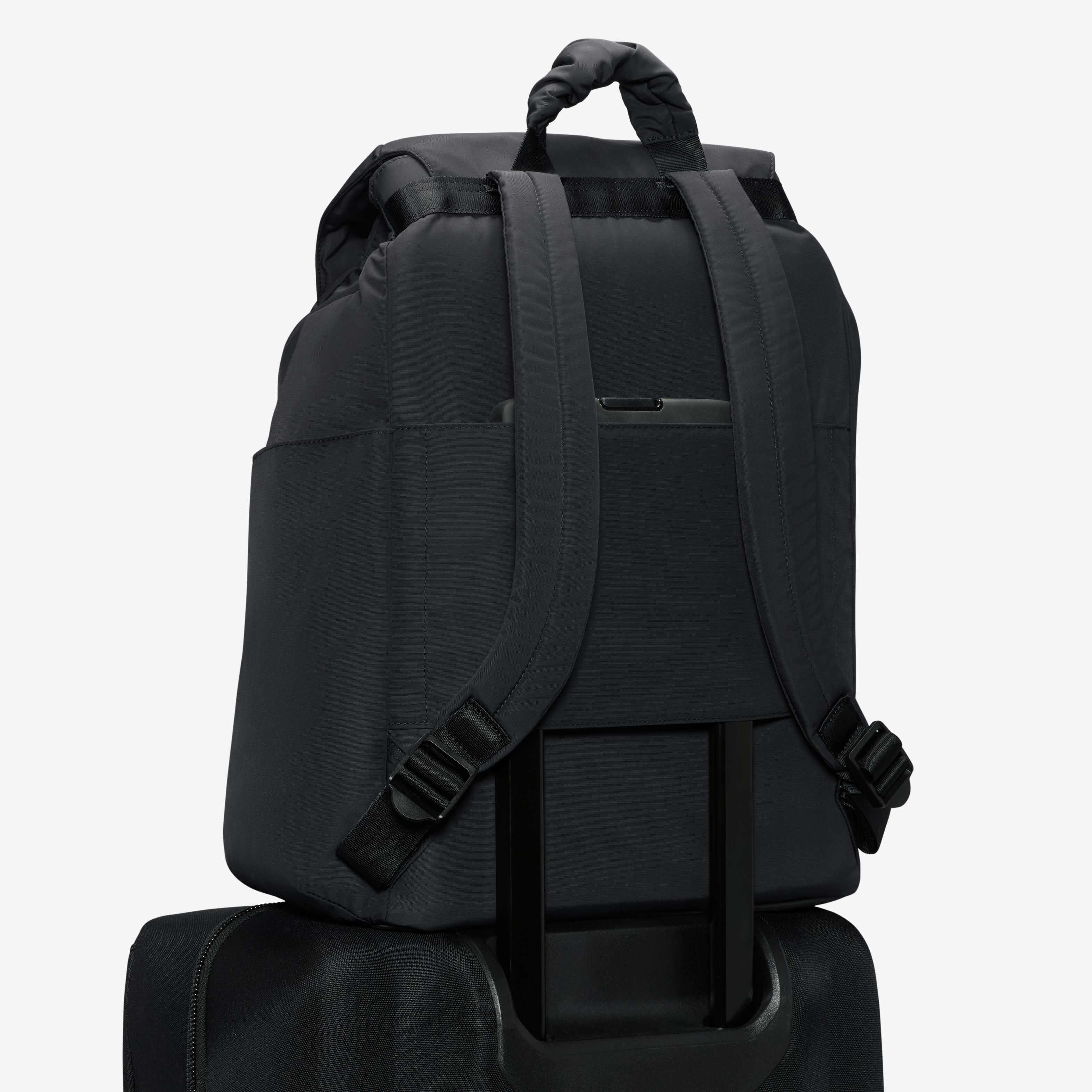 【Nike】Blacktop Backpack (25L) ★関税・送料無料★ Nike Heritage Backpack In Black/black/white - FREE* Shipping