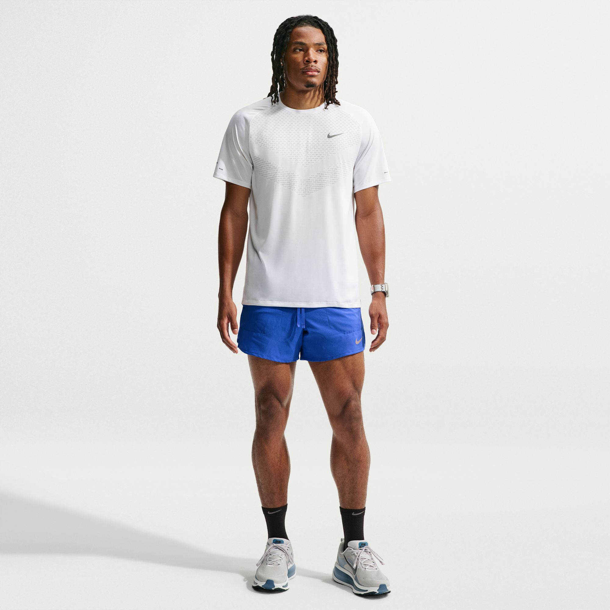 Nike Stride image number 0