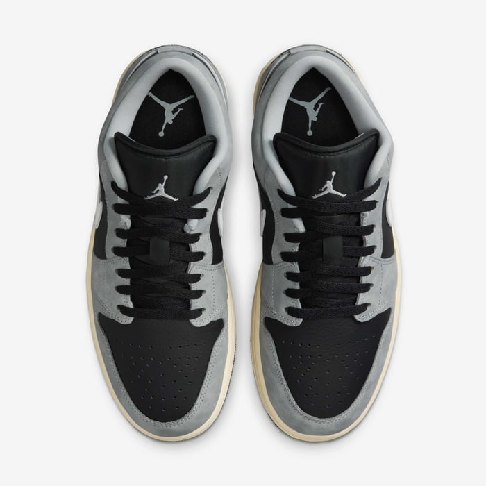 Air Jordan 1 Low SE image number 3 Air Jordan 1 Low SE image number 3