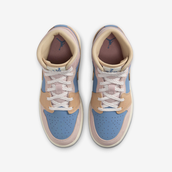 Air Jordan 1 Mid Sneaker School image number 3 Air Jordan 1 Mid Sneaker School image number 3