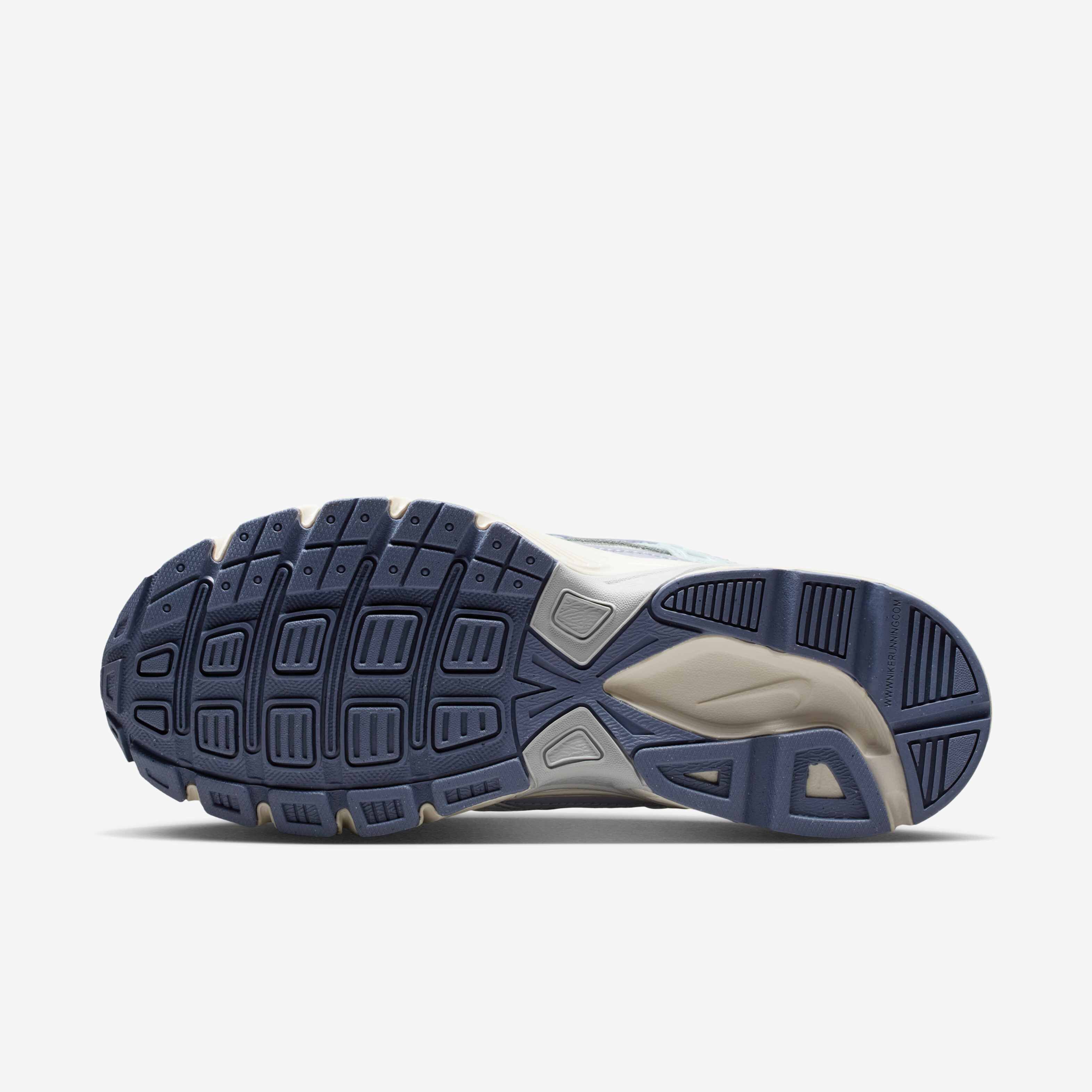 Nike Initiator image number 1