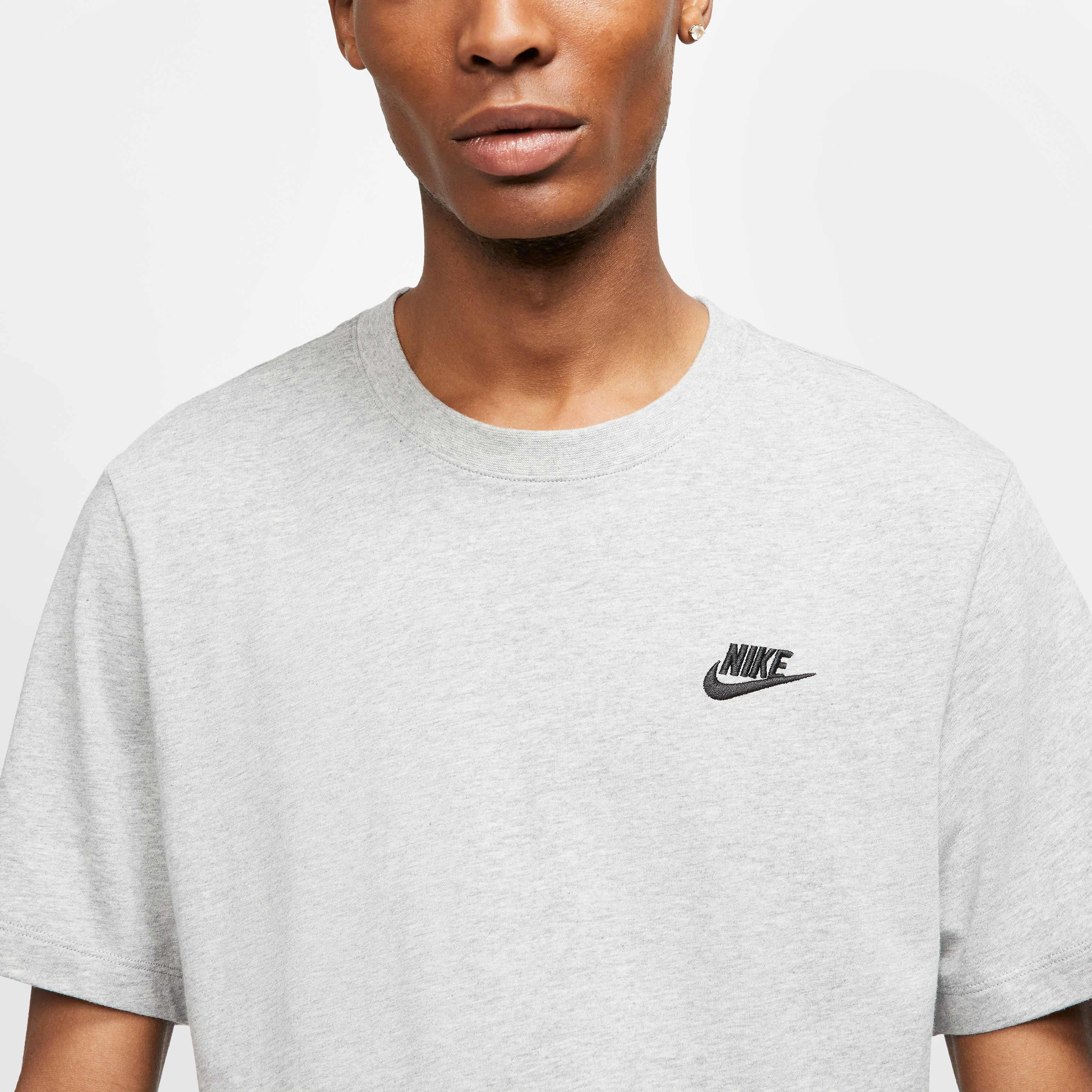 Nike Sportswear Club image number 2