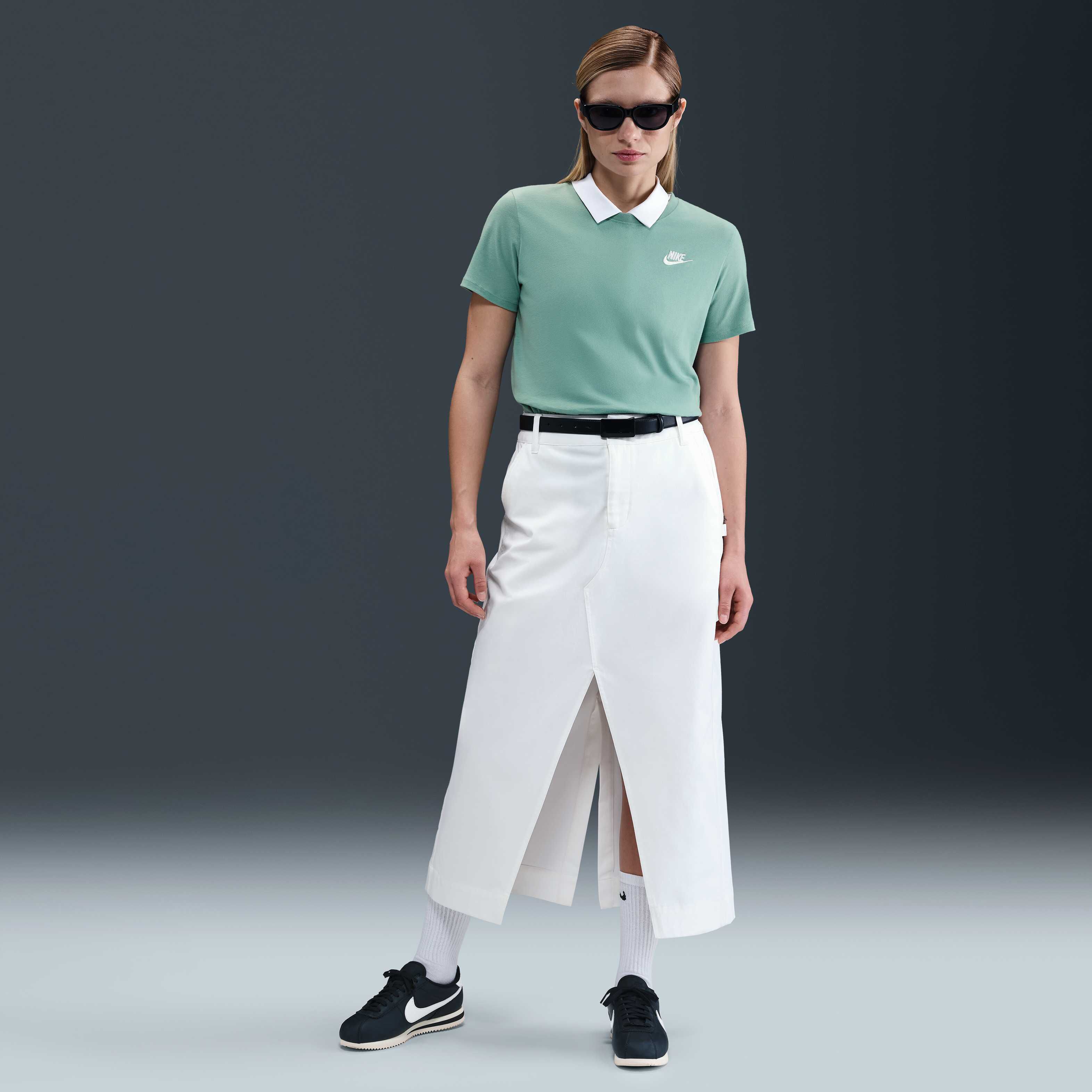 Nike Sportswear Club Essentials image number 3