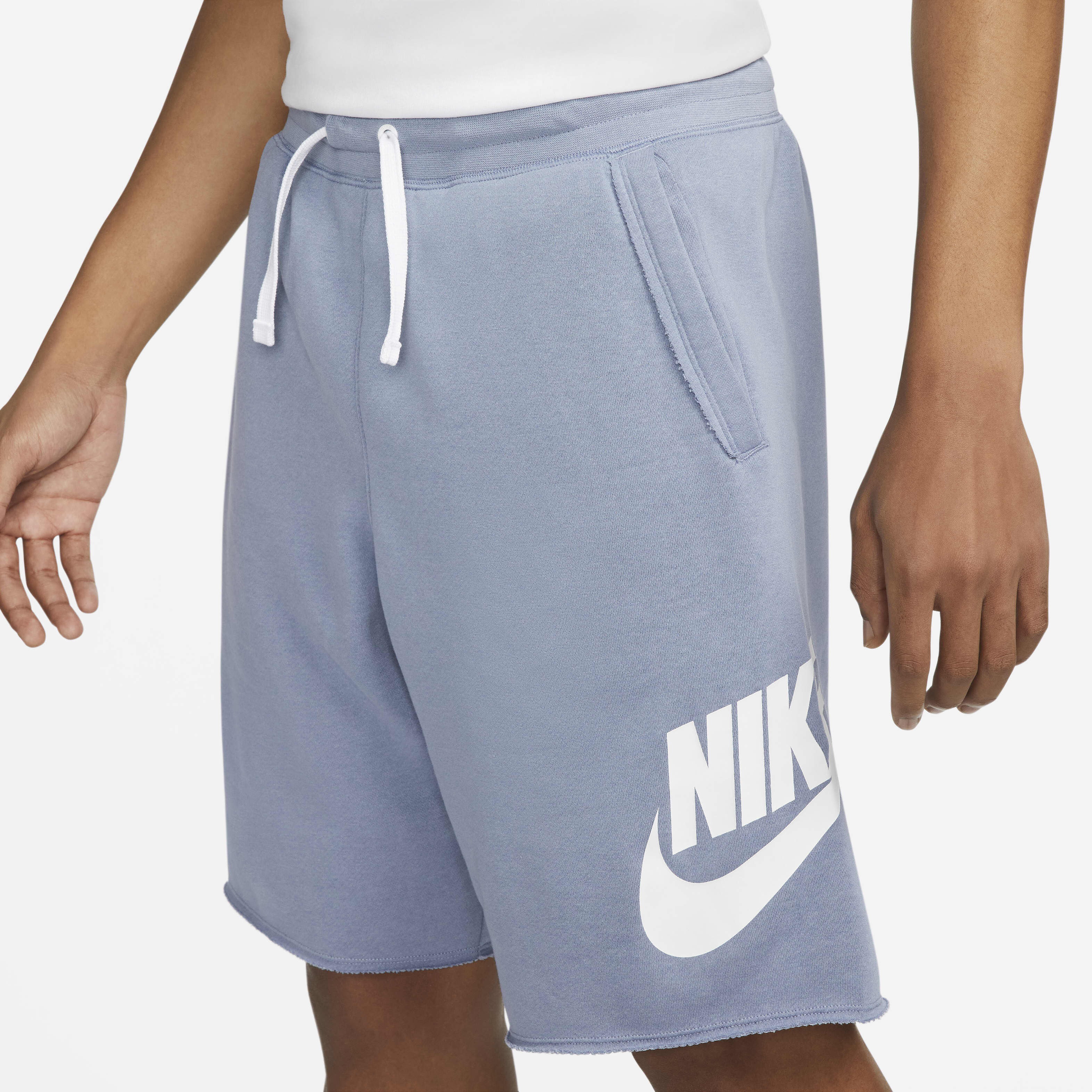 Nike Club Alumni image number 1