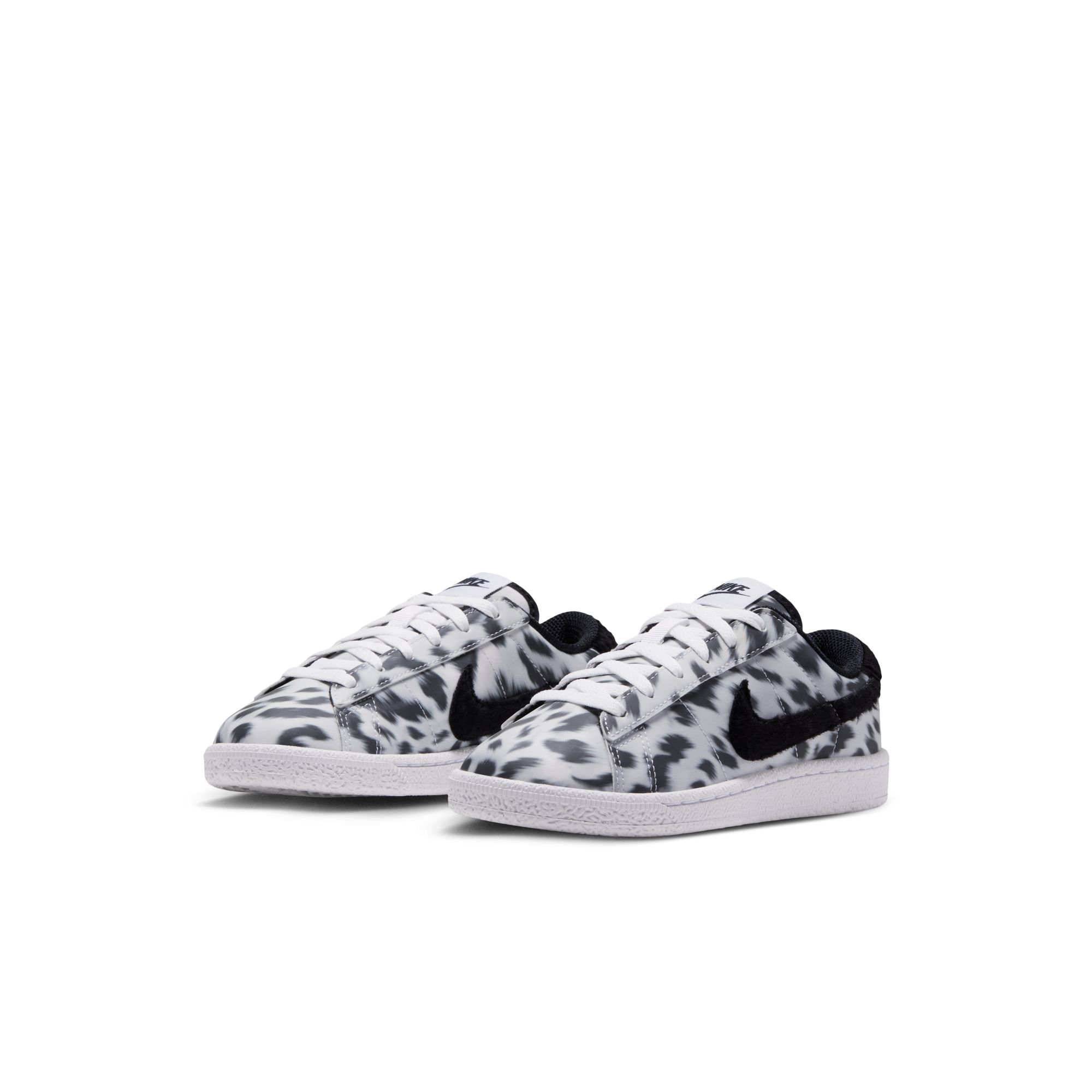 Nike Tennis Classic image number 2