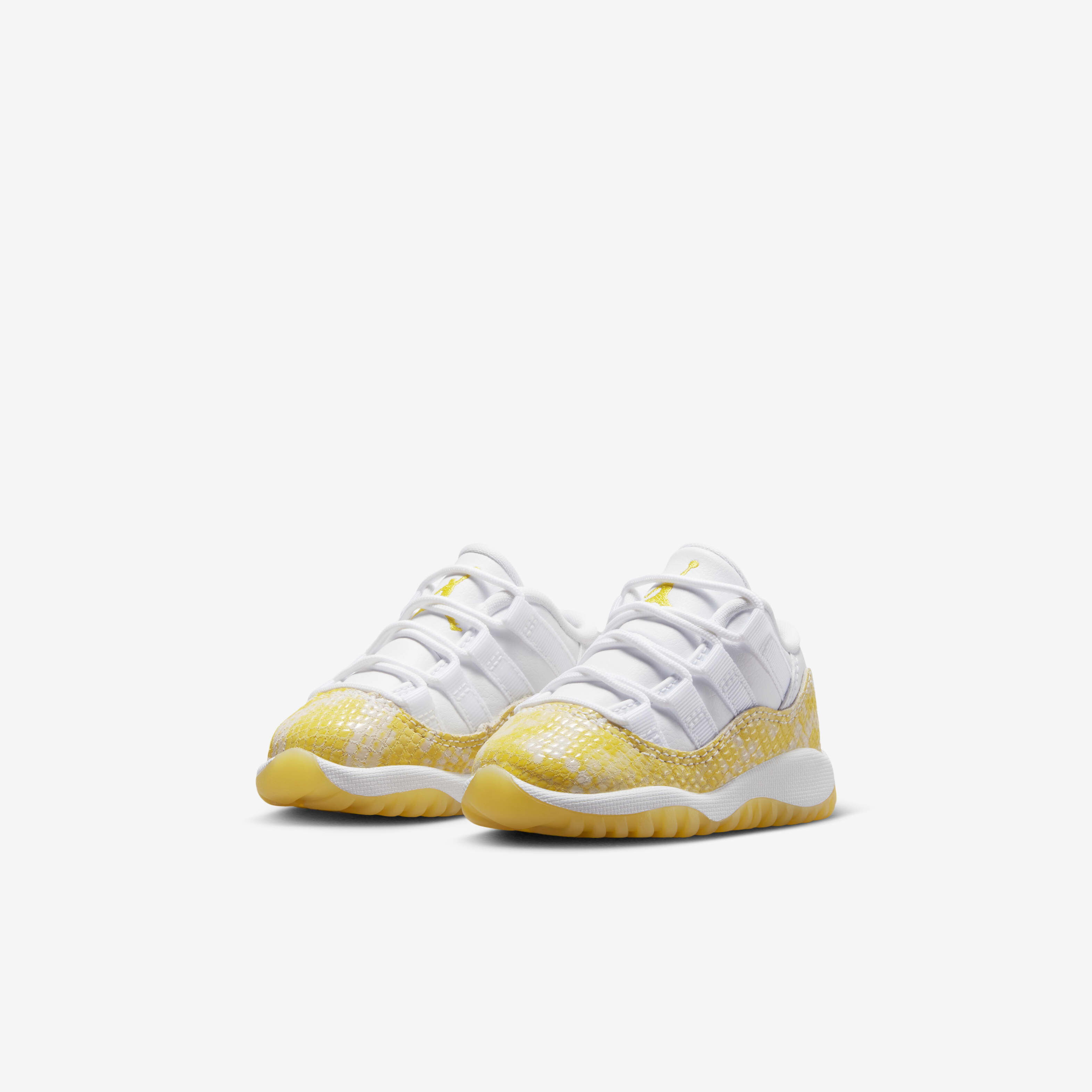 Jordan 11 Retro Low image number 4