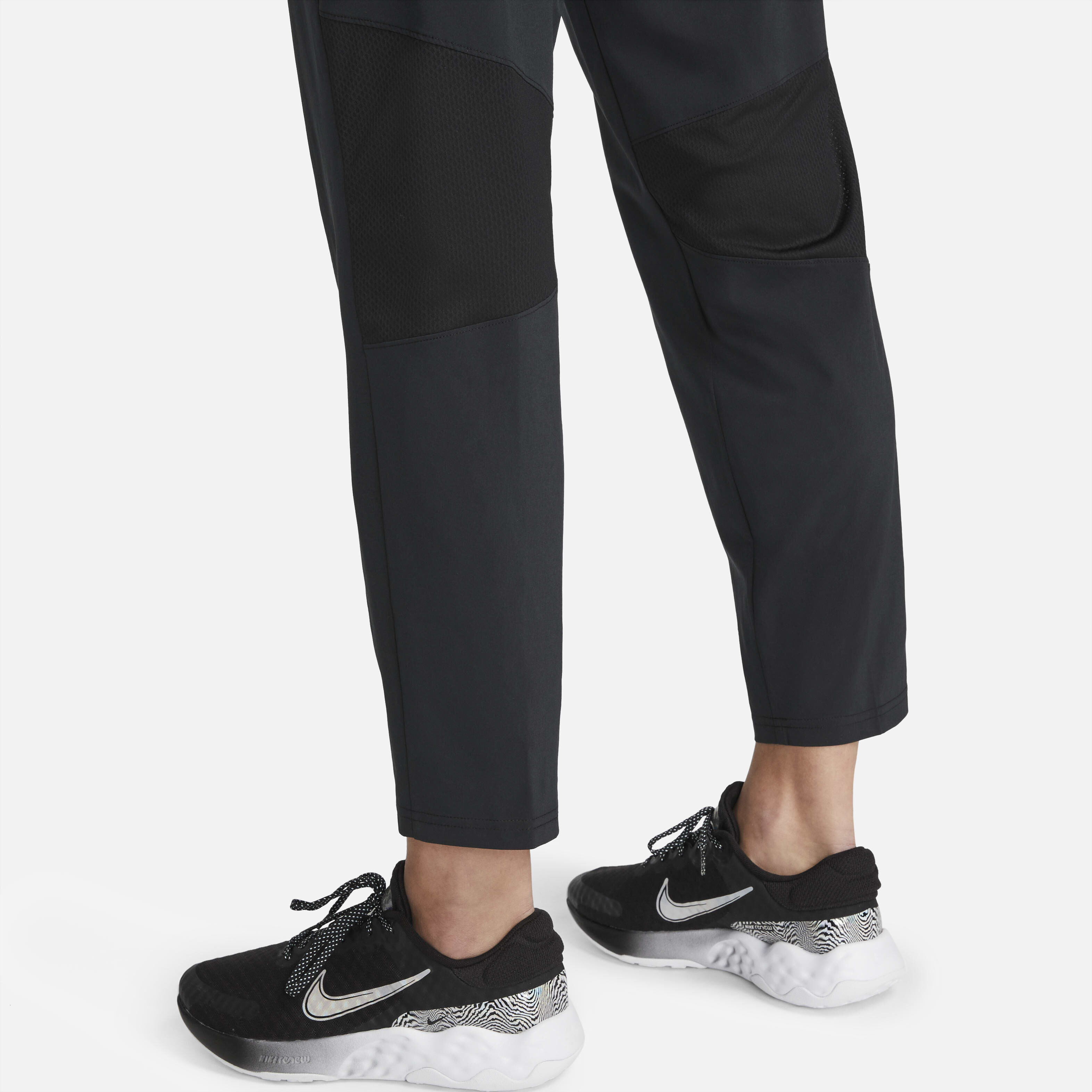 Buy Nike Dri FIT Fast Women s Mid Rise 7 8 Running Trousers Nike Saudi Official