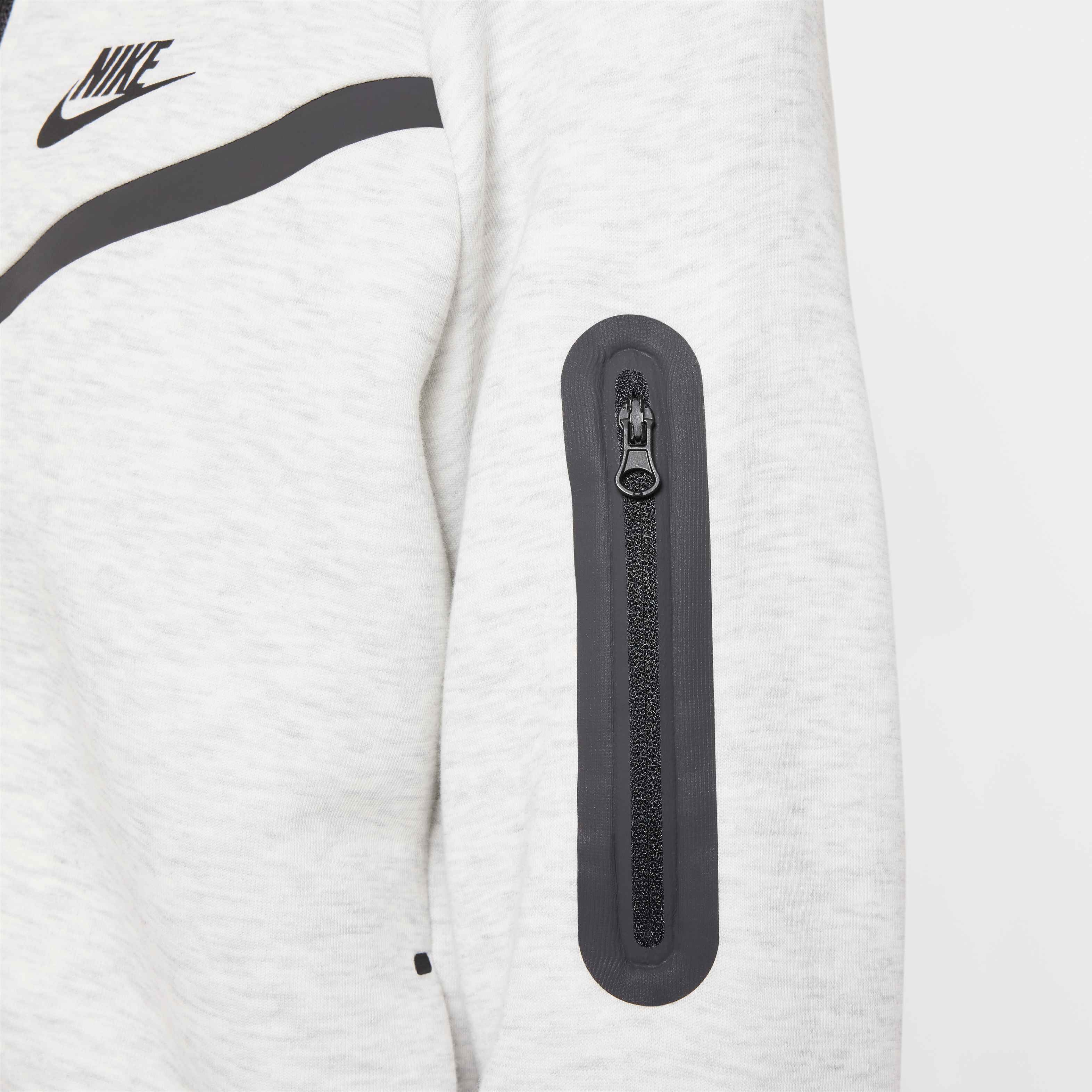 Nike Sportswear Tech Fleece image number 4
