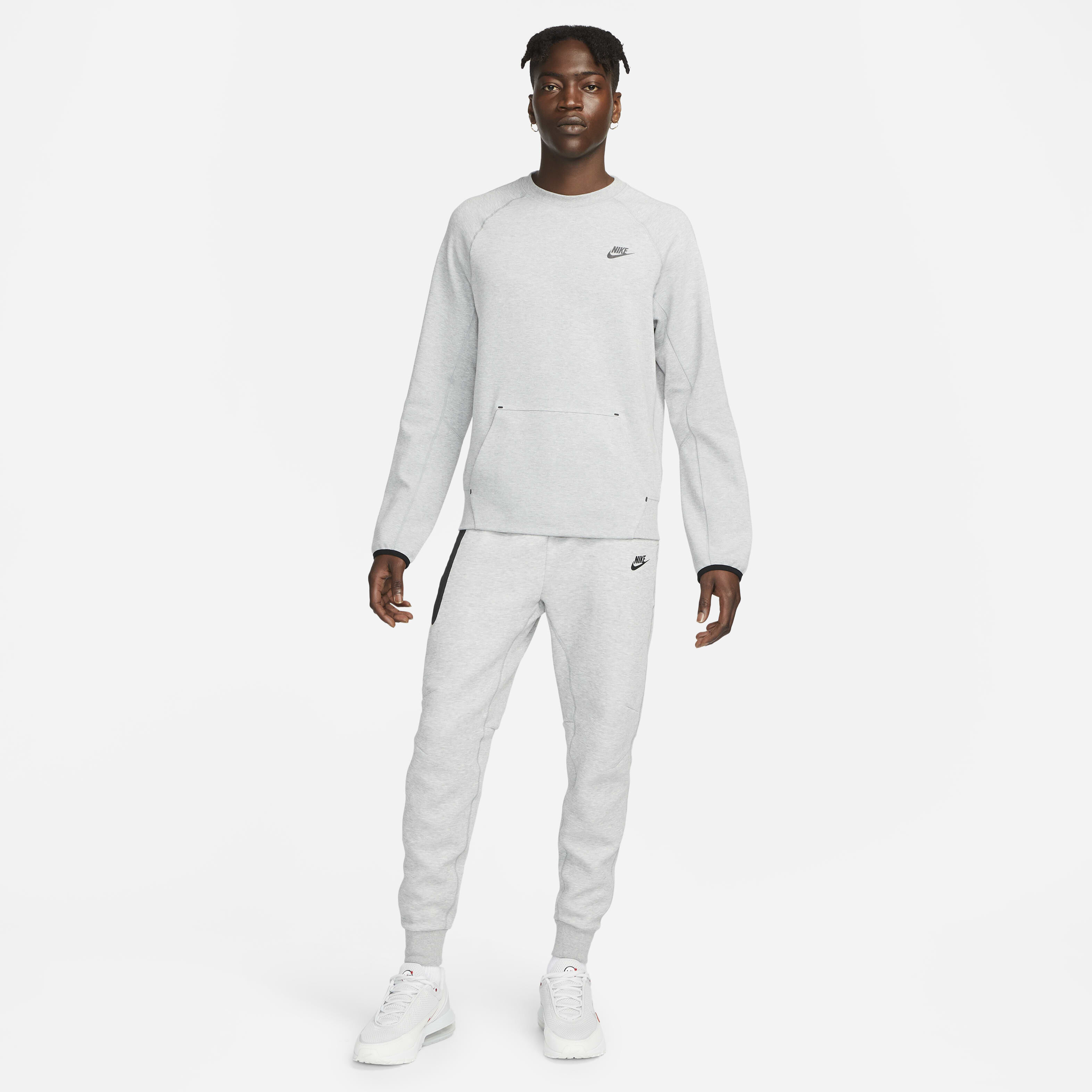 Nike tech crew sweatshirt clearance
