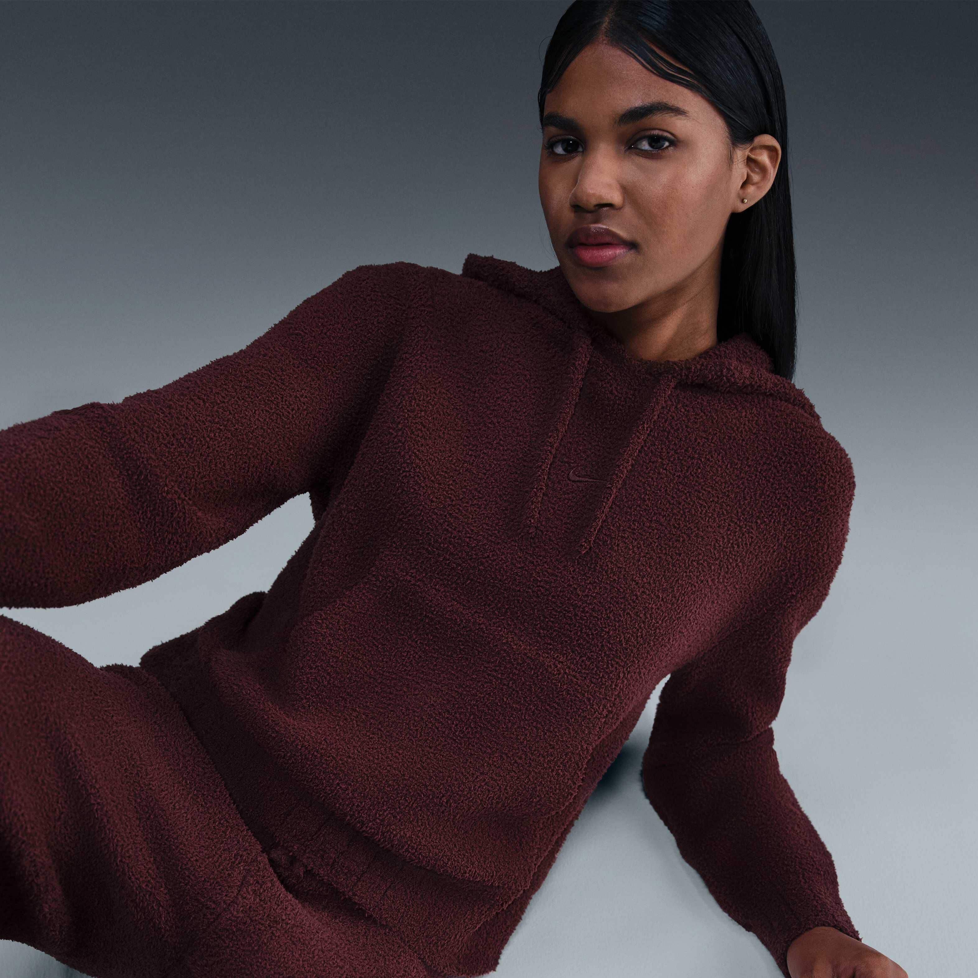 نايكي سبورتسوير فينكس كوزي بوكليه image number 2