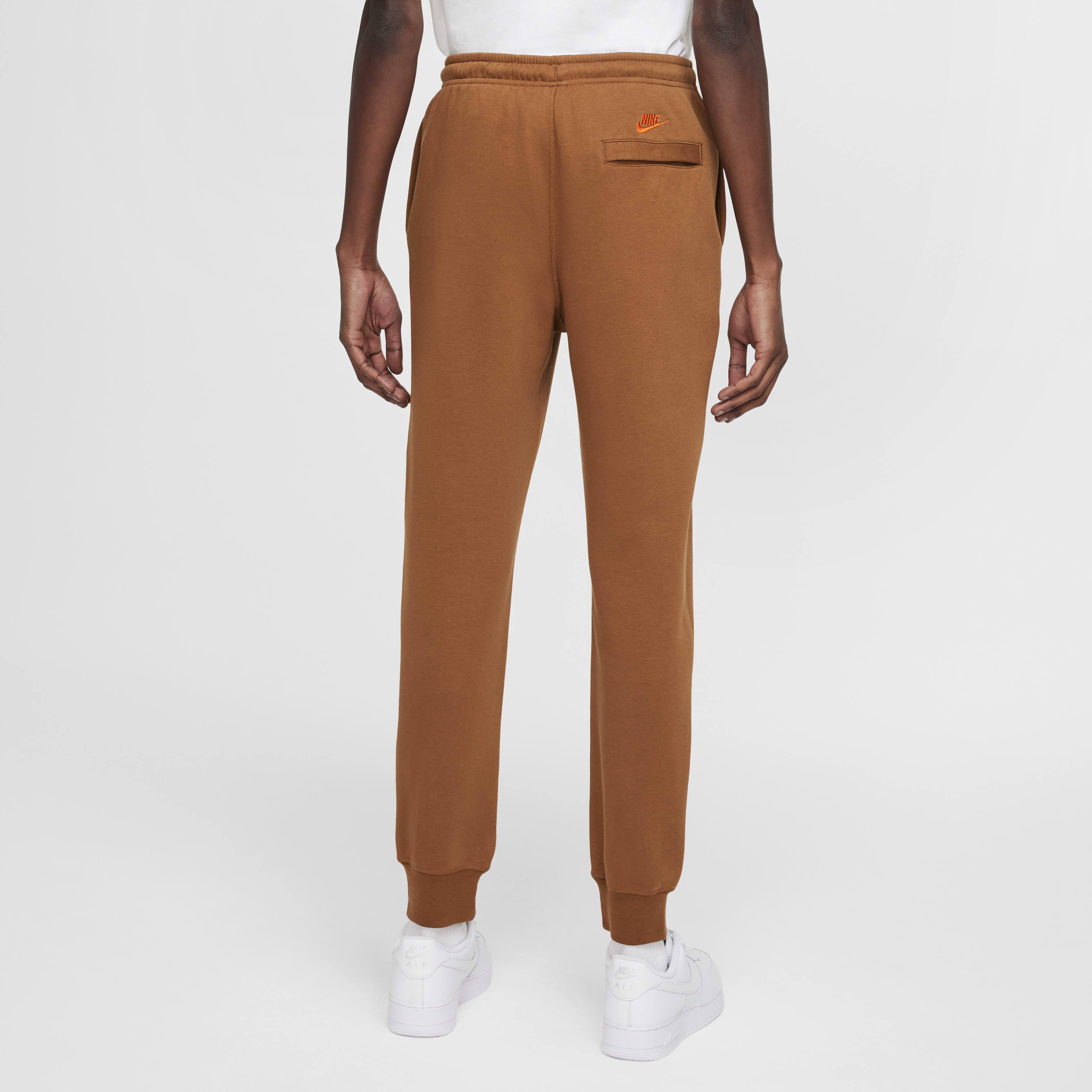 Men's nike fleece club jogger deals