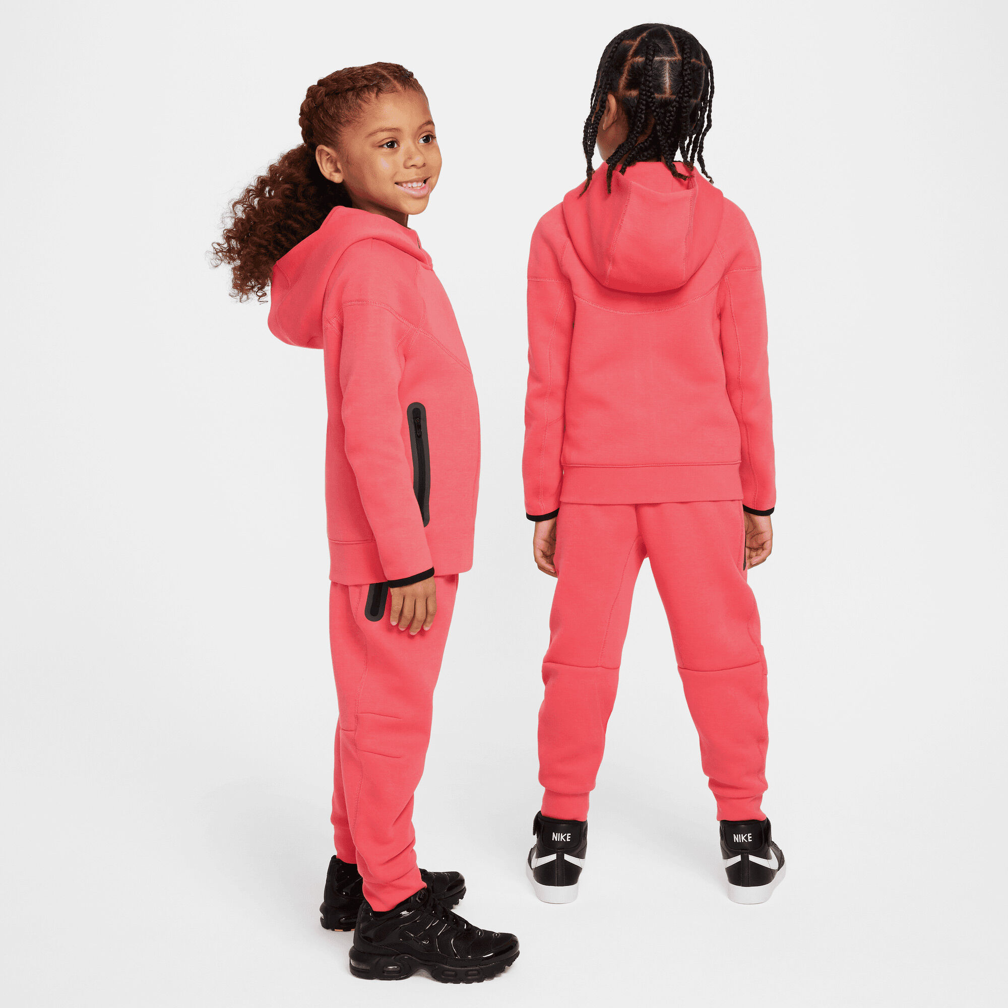 Nike Sportswear image number 1