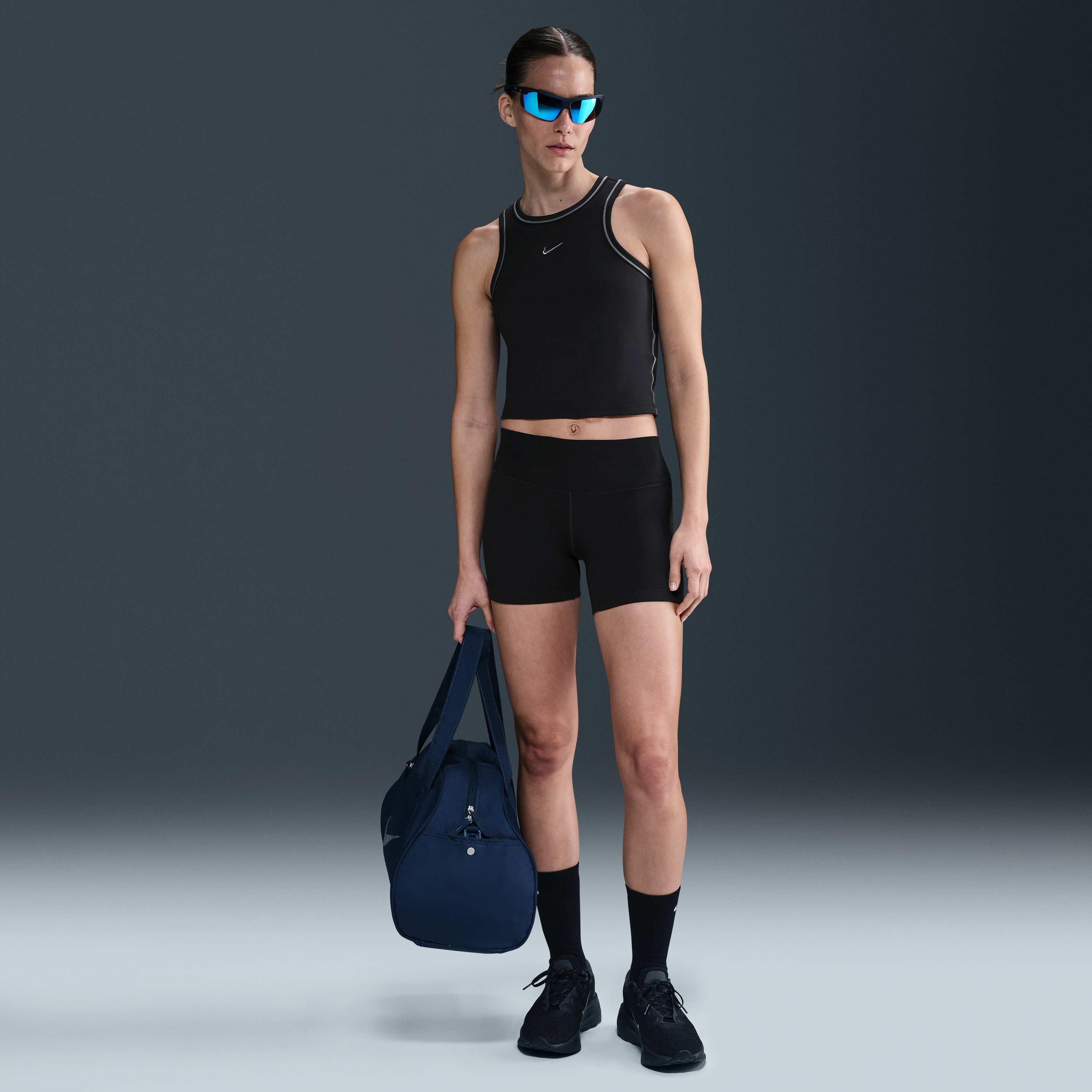 Nike One Fitted image number 3