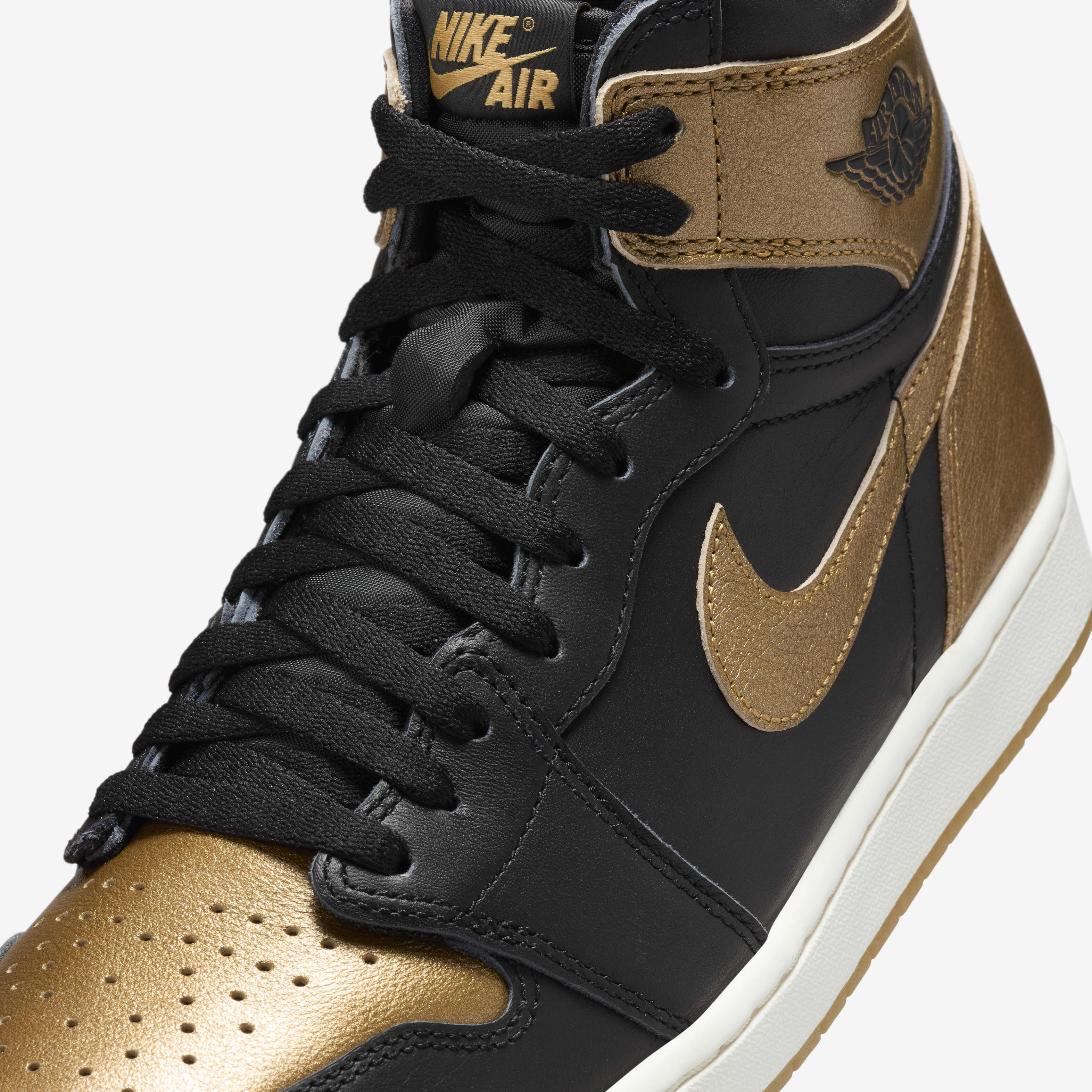 nike air jordan black high top
