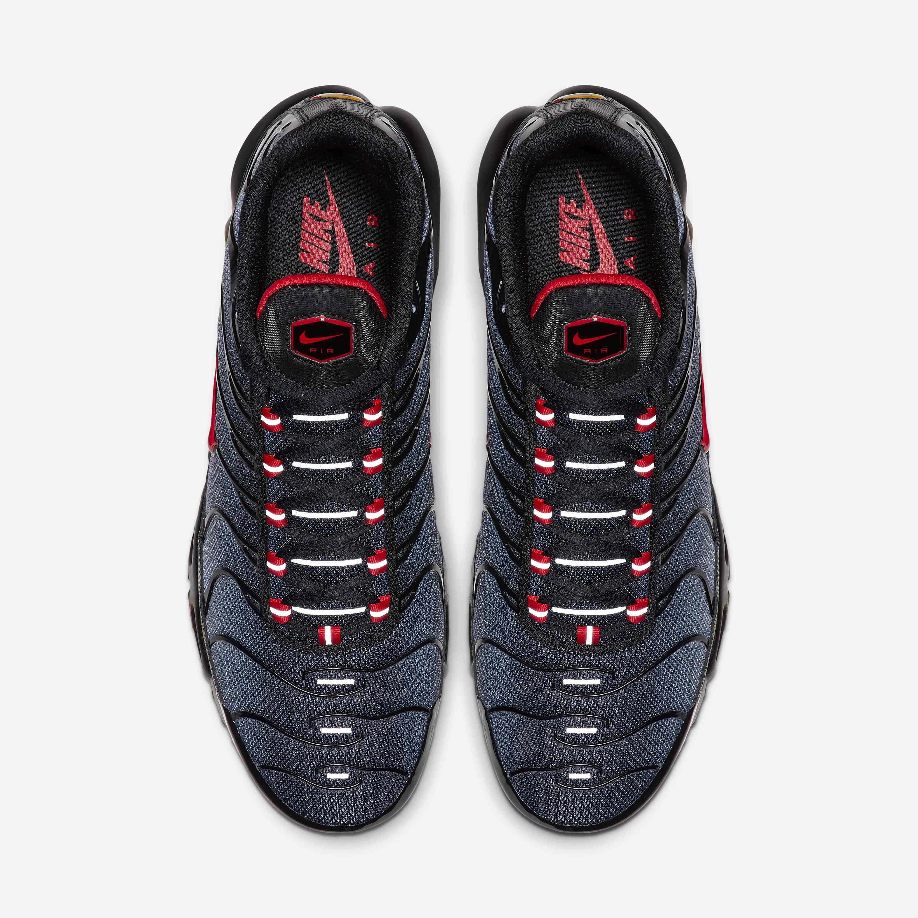 Nike Air Max Plus image number 3