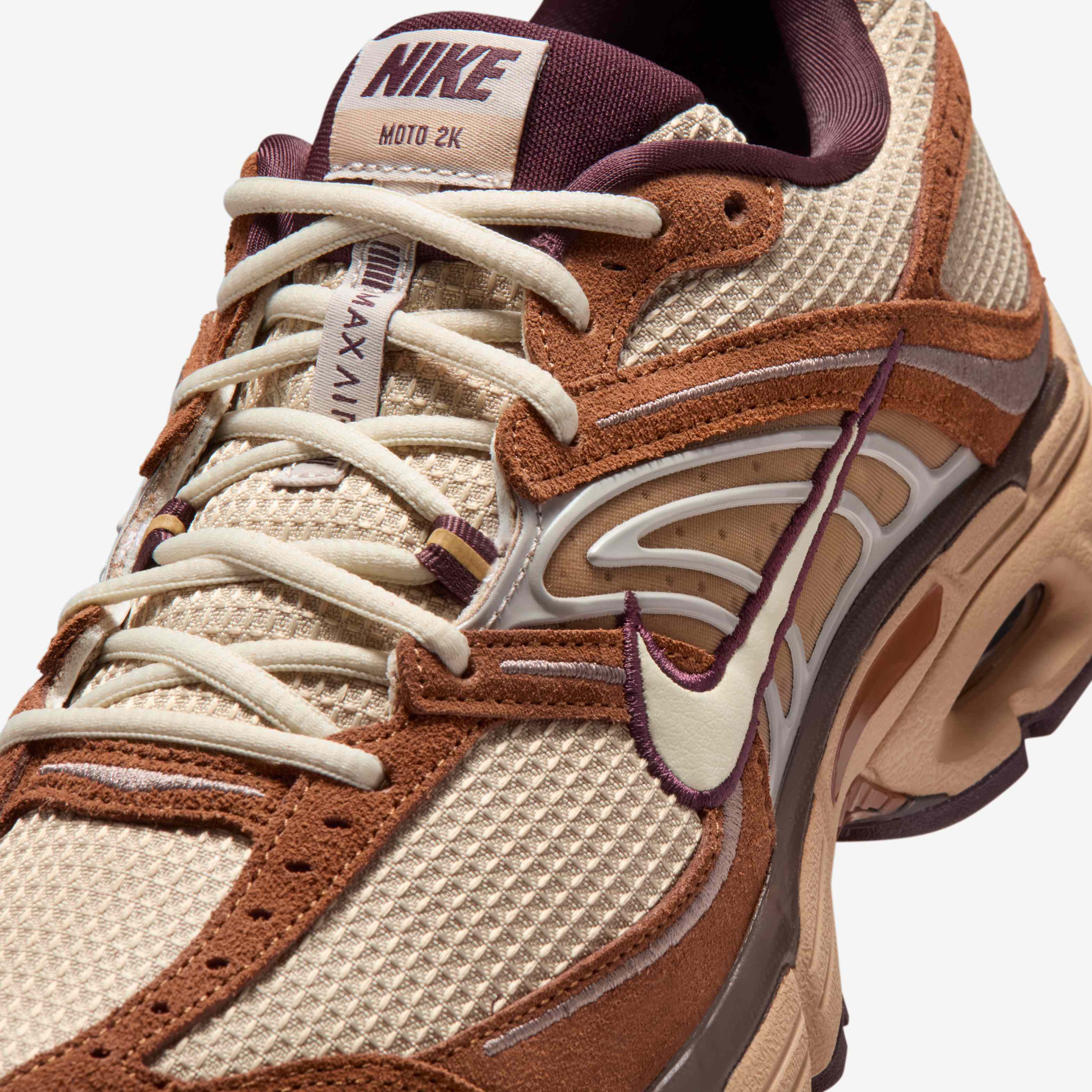 Nike Air Max Moto 2K image number 6