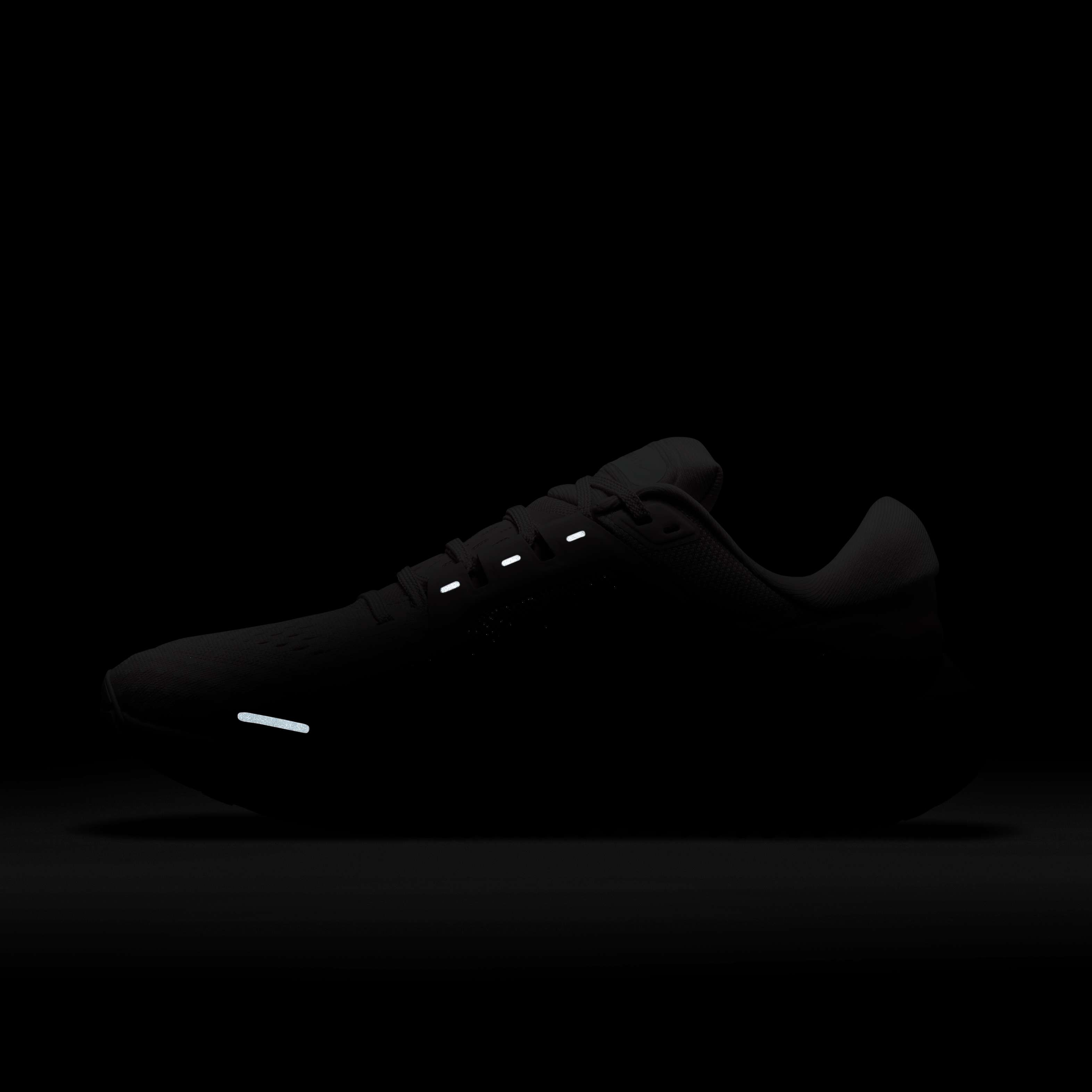 نايكي اير زووم فوميرو 16 image number 8