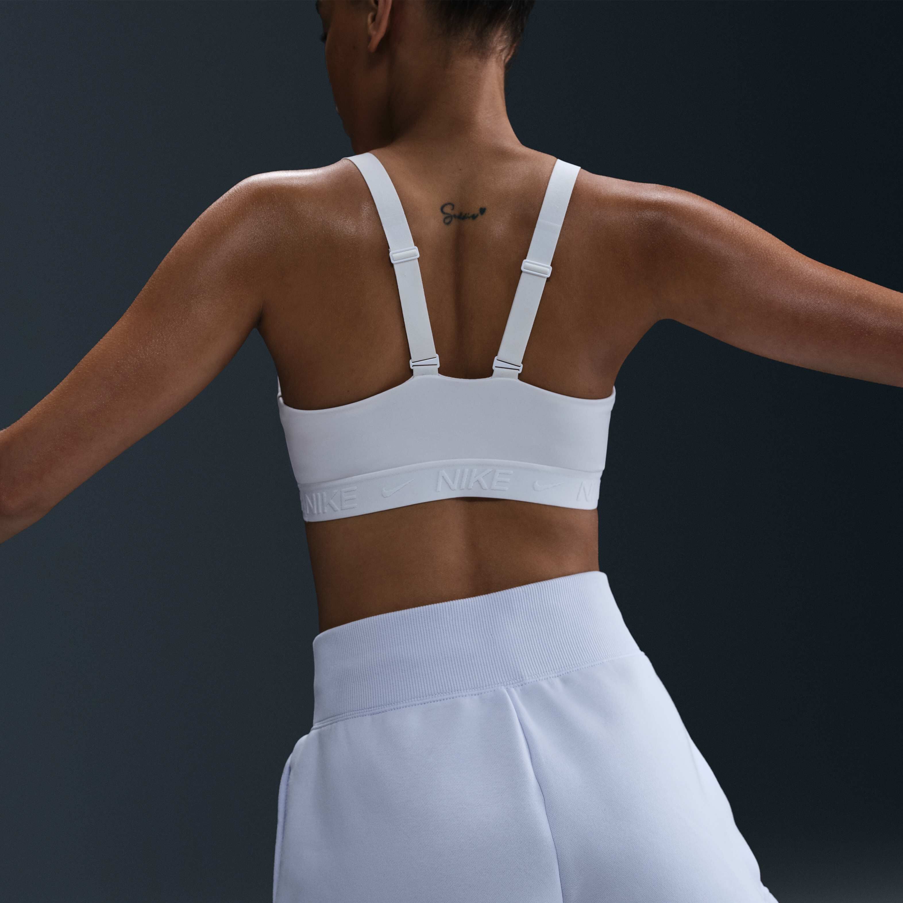 نايكي كورت هيرتدج فينيكس فليس image number 2