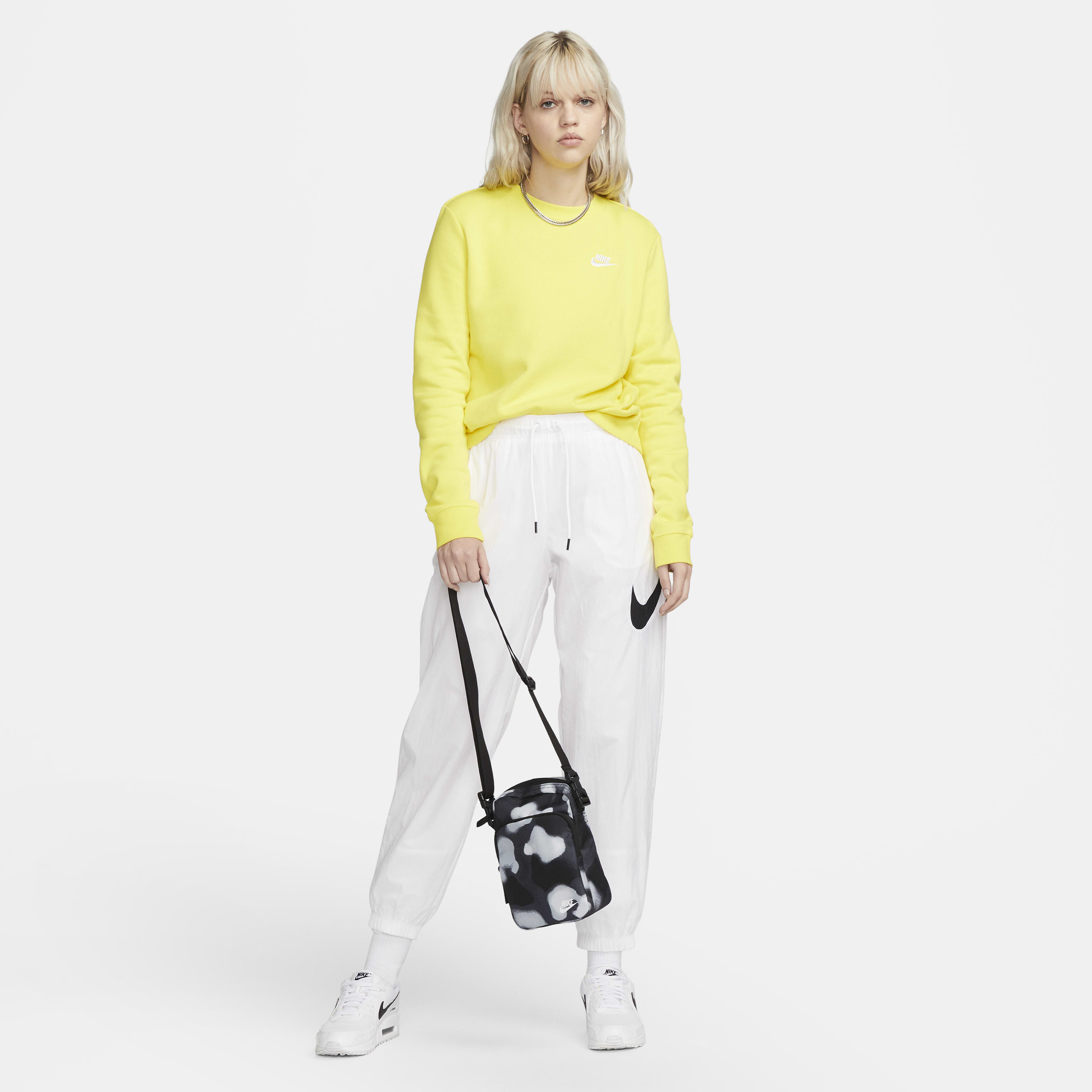 Nike Heritage image number 7