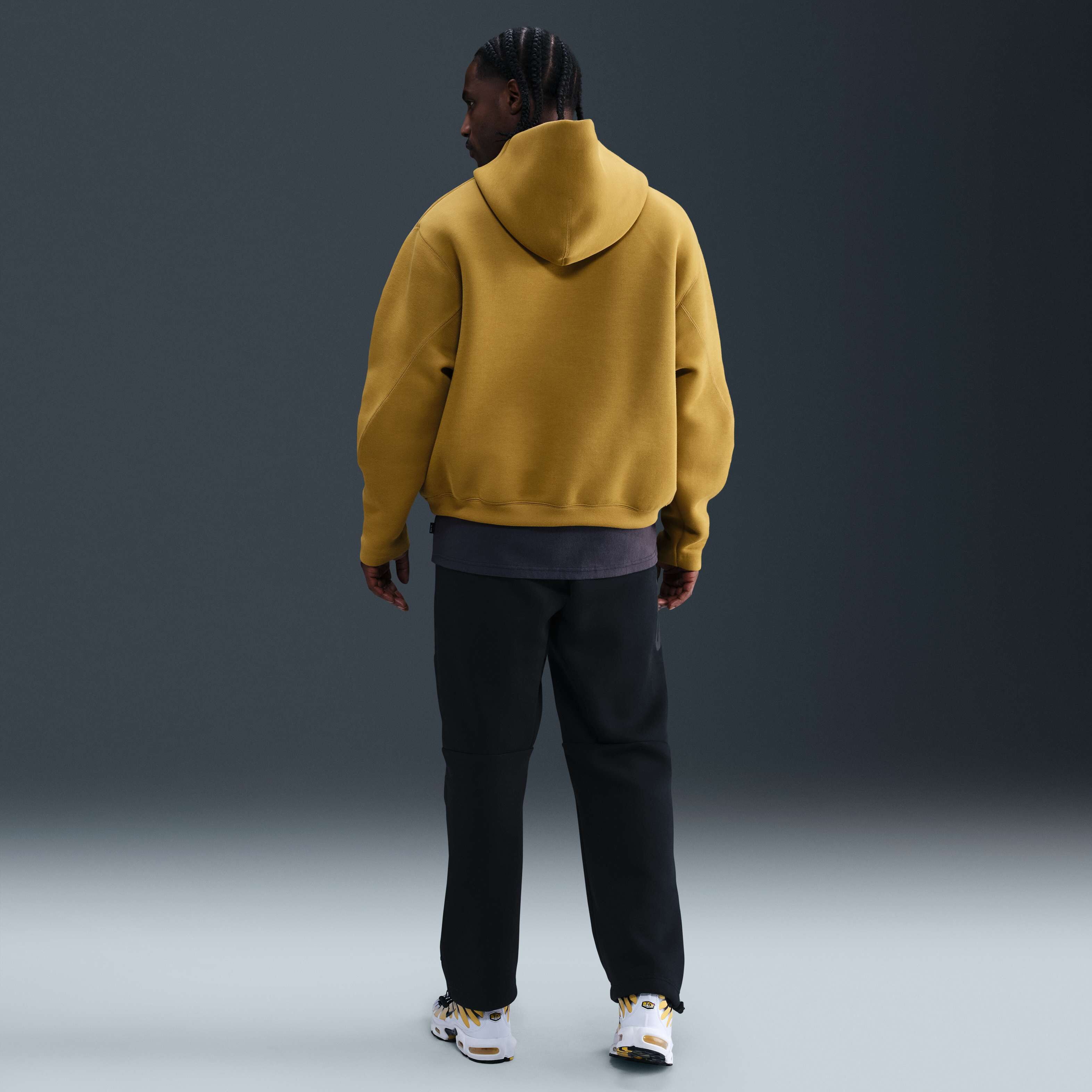 نايكي تك image number 3