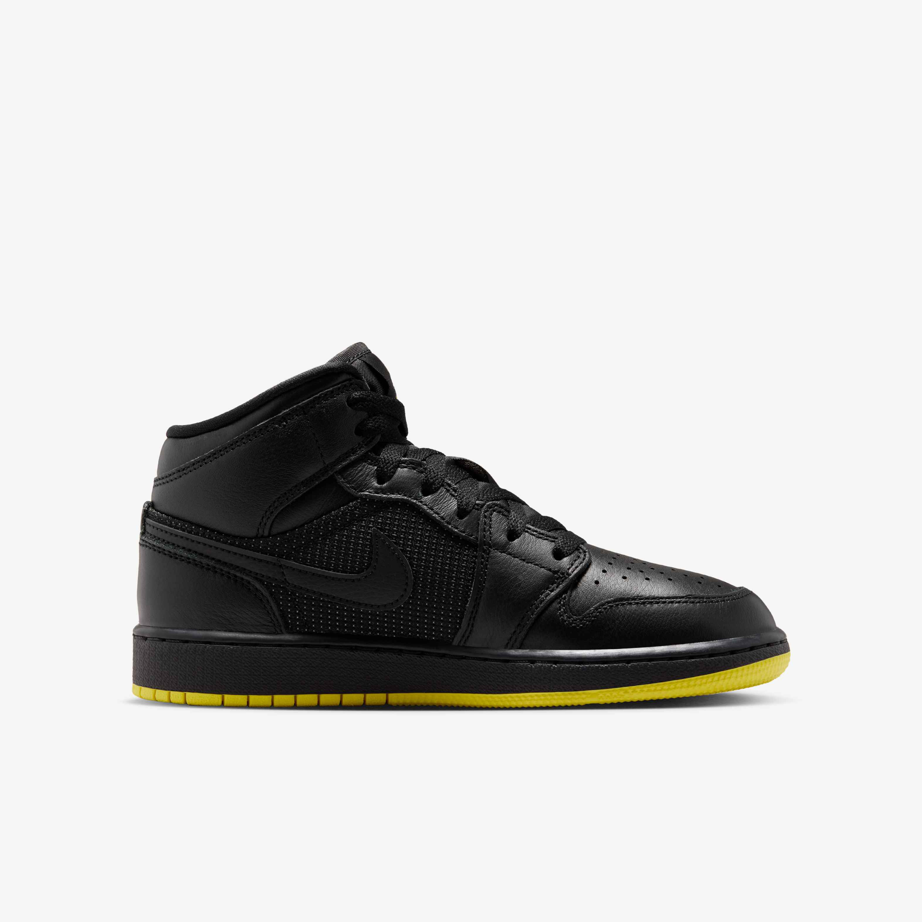 Air Jordan 1 Mid SE image number 2