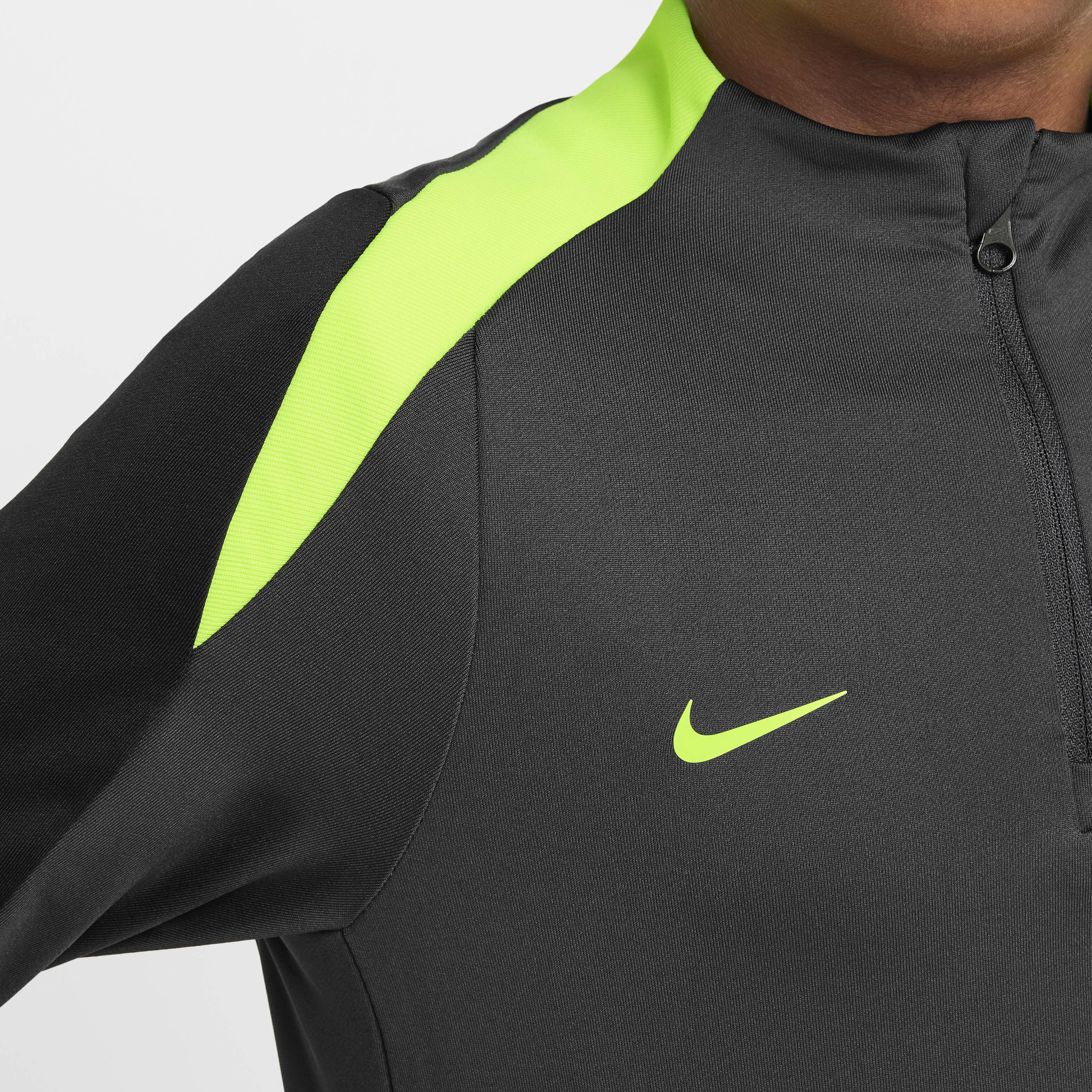 Nike Dri-FIT Strike image number 3