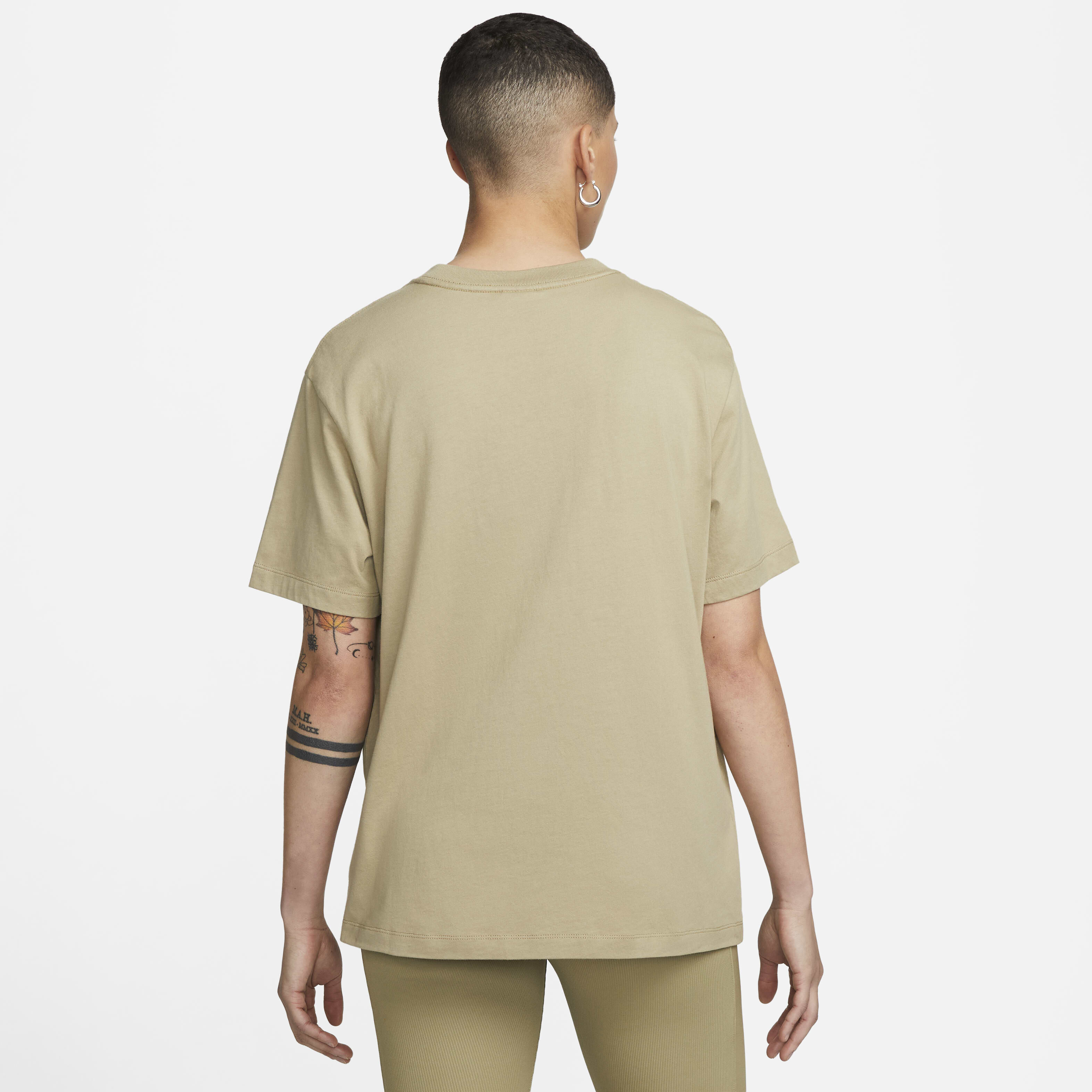 نايكي سبورتسوير image number 1