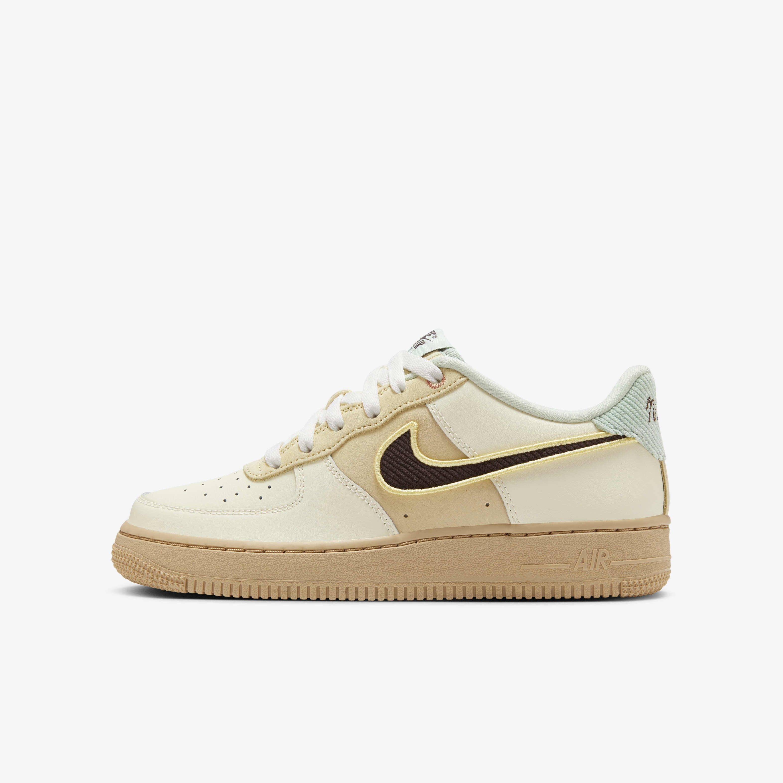 Buy Nike Air Force 1 LV8 Older Kids Shoes Nike Saudi Official