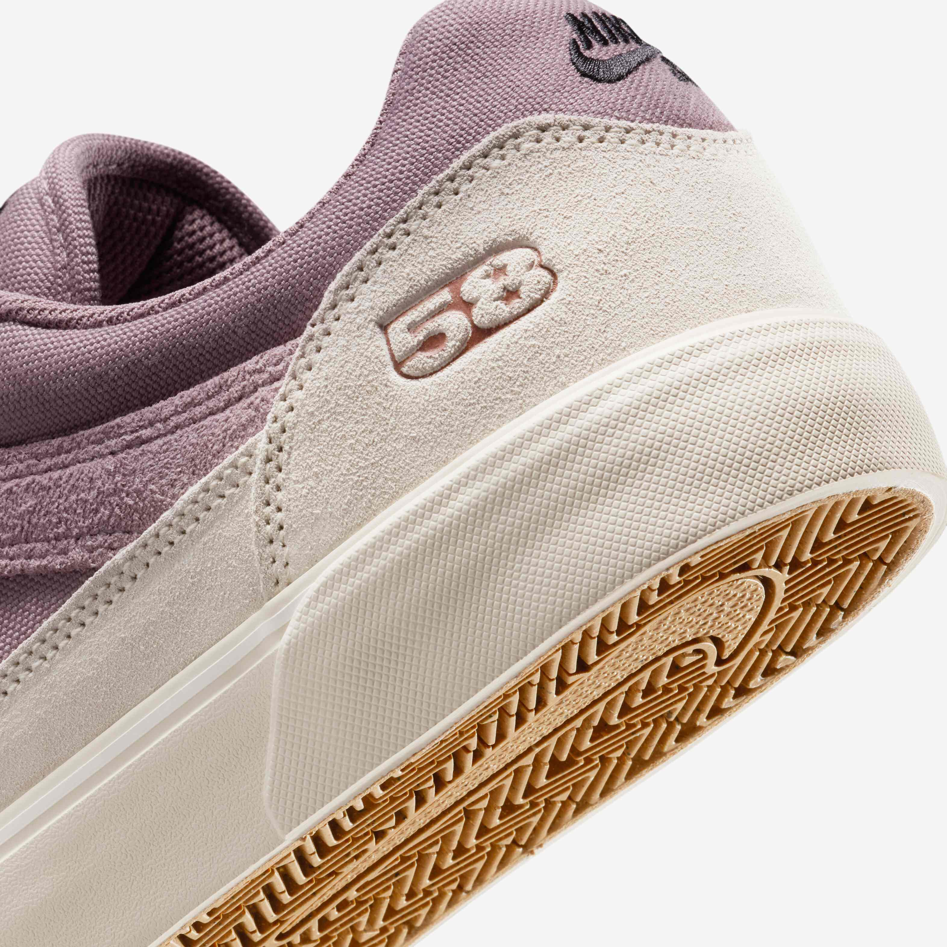 نايكي اس بي مالور TE image number 7