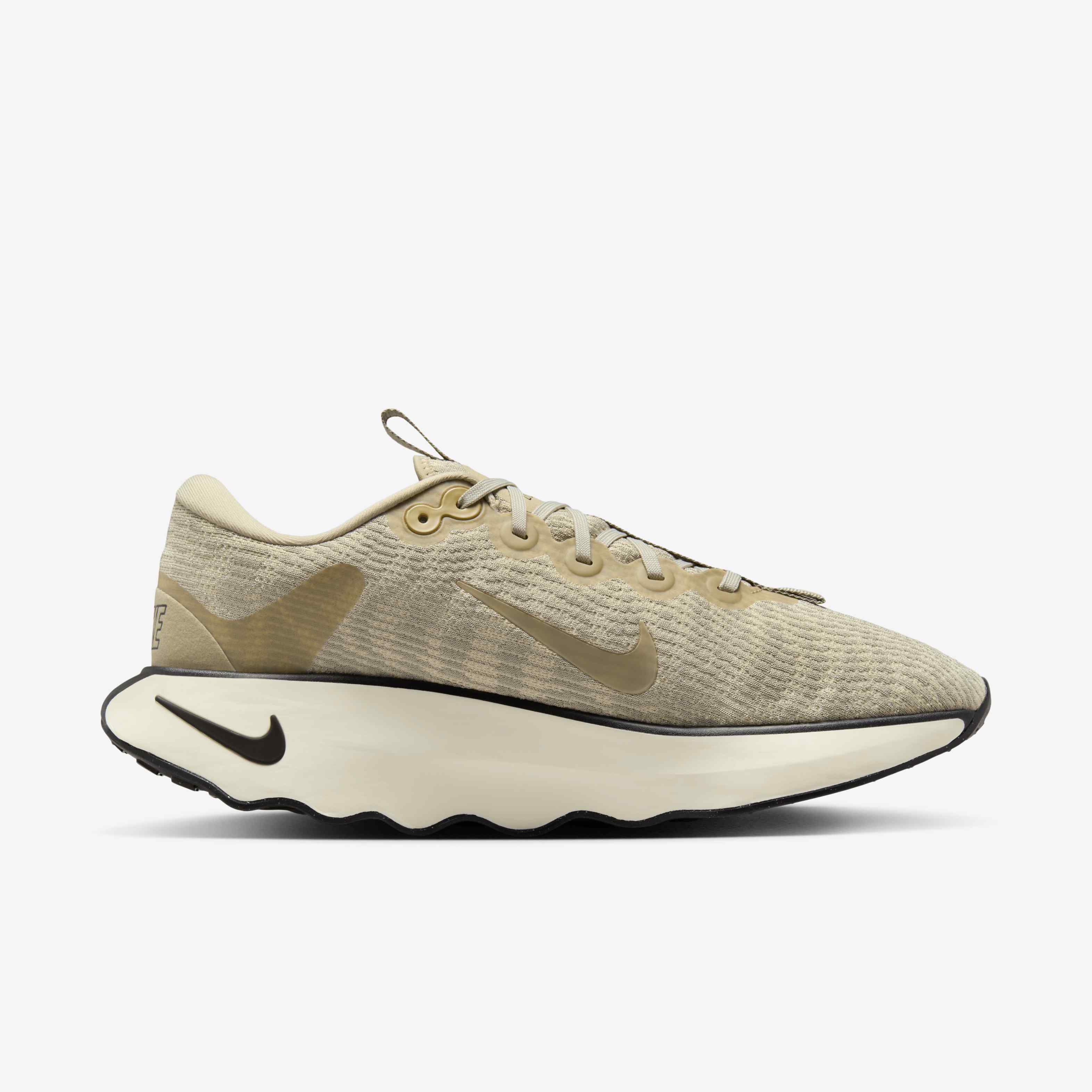 Nike Motiva image number 2