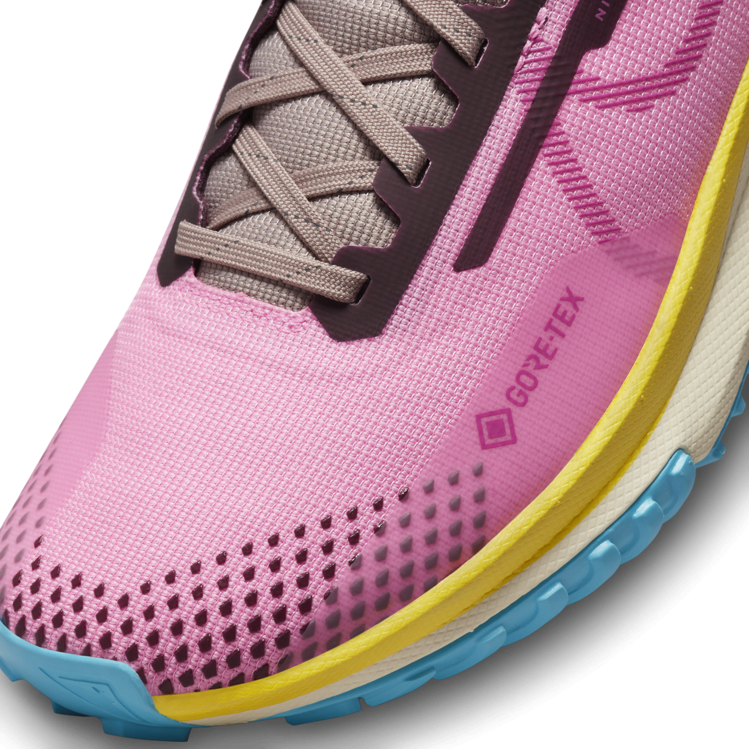 Buy Nike Pegasus Trail 4 GORETEX Women's Waterproof TrailRunning Shoes Nike Saudi Official