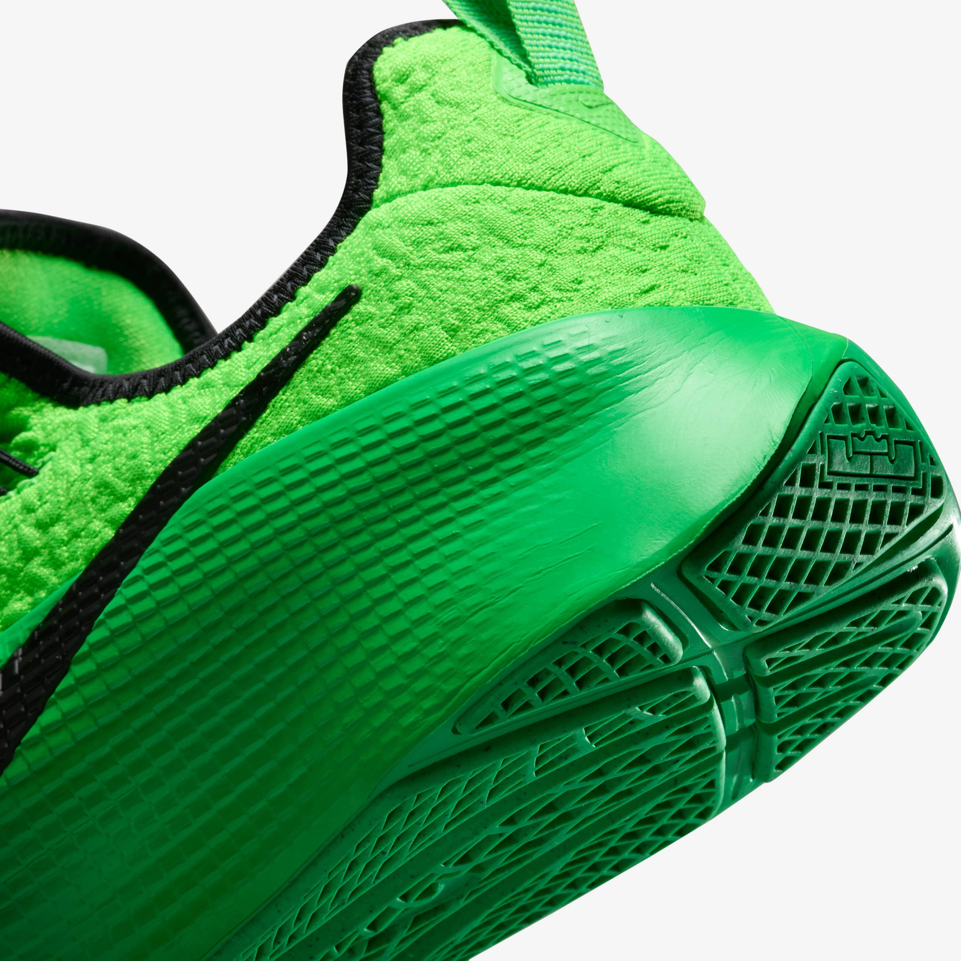 【新品】Nike LeBron TR 1 'Green Strike' Training Shoes Nike Lebron TR 1 Green Strike-Fir-Green Shock