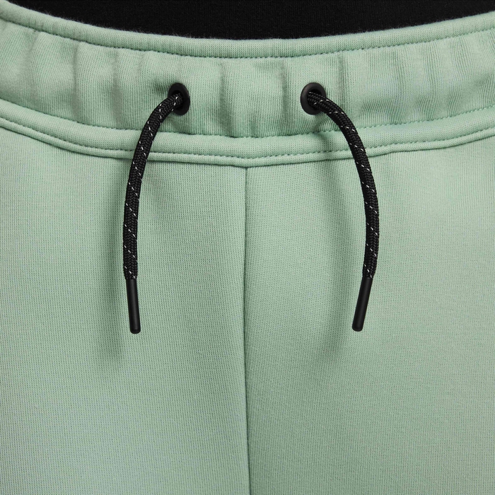 نايكي سبورتسوير تك فليس image number 2 نايكي سبورتسوير تك فليس image number 2