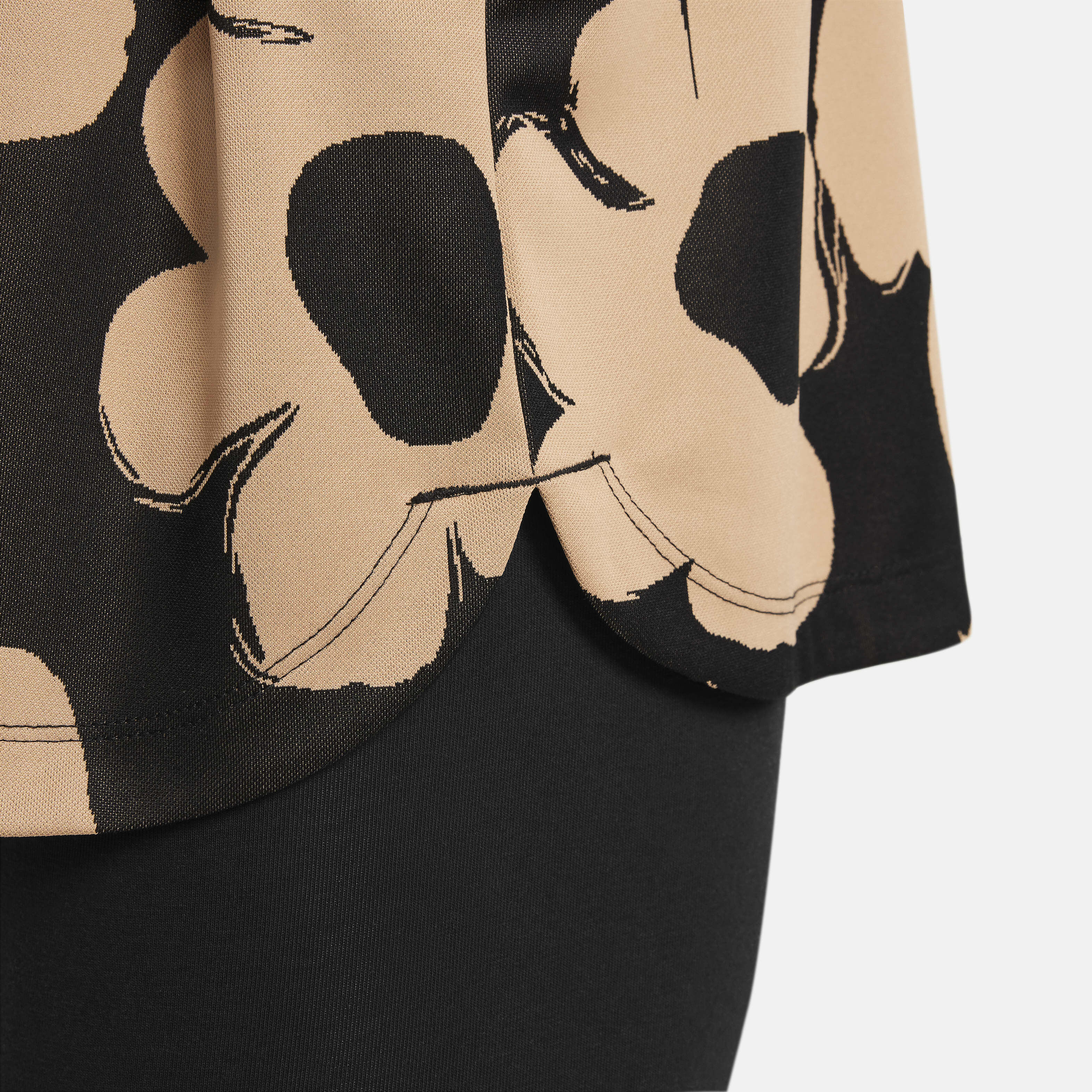 نايكي سبورتسوير image number 3