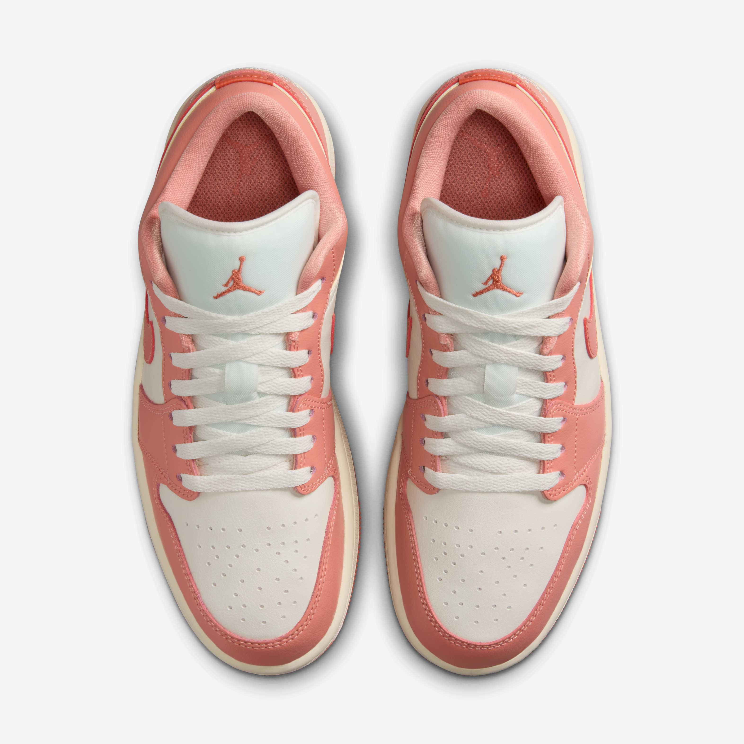 اير جوردن 1 لو image number 3