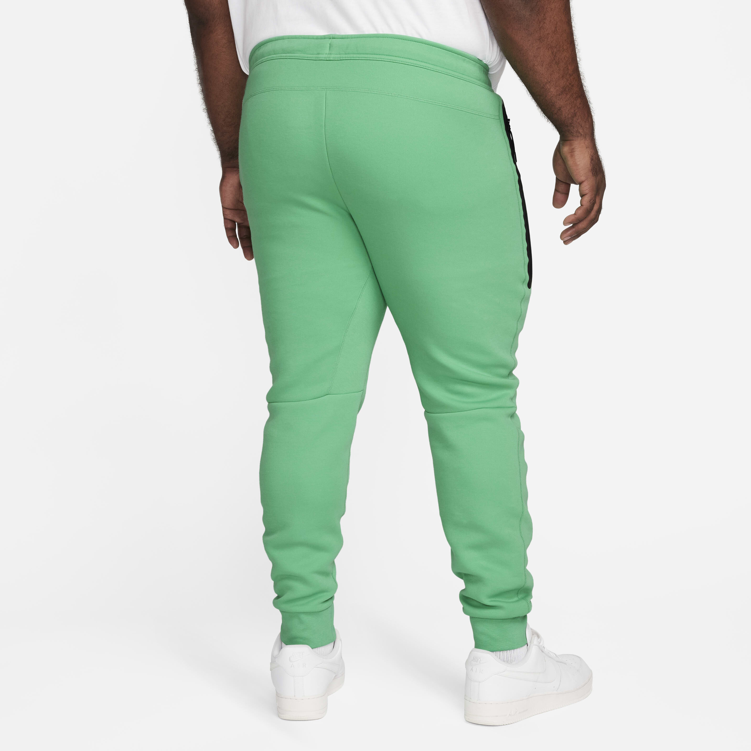Nike joggers slim fit cheap
