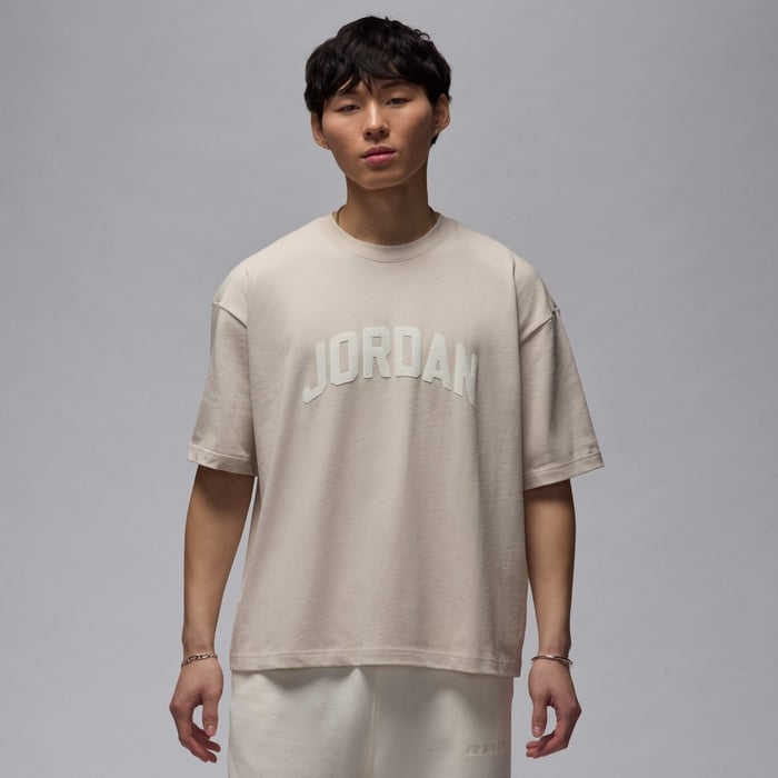 Jordan Flight Essentials image number 0 Jordan Flight Essentials image number 0