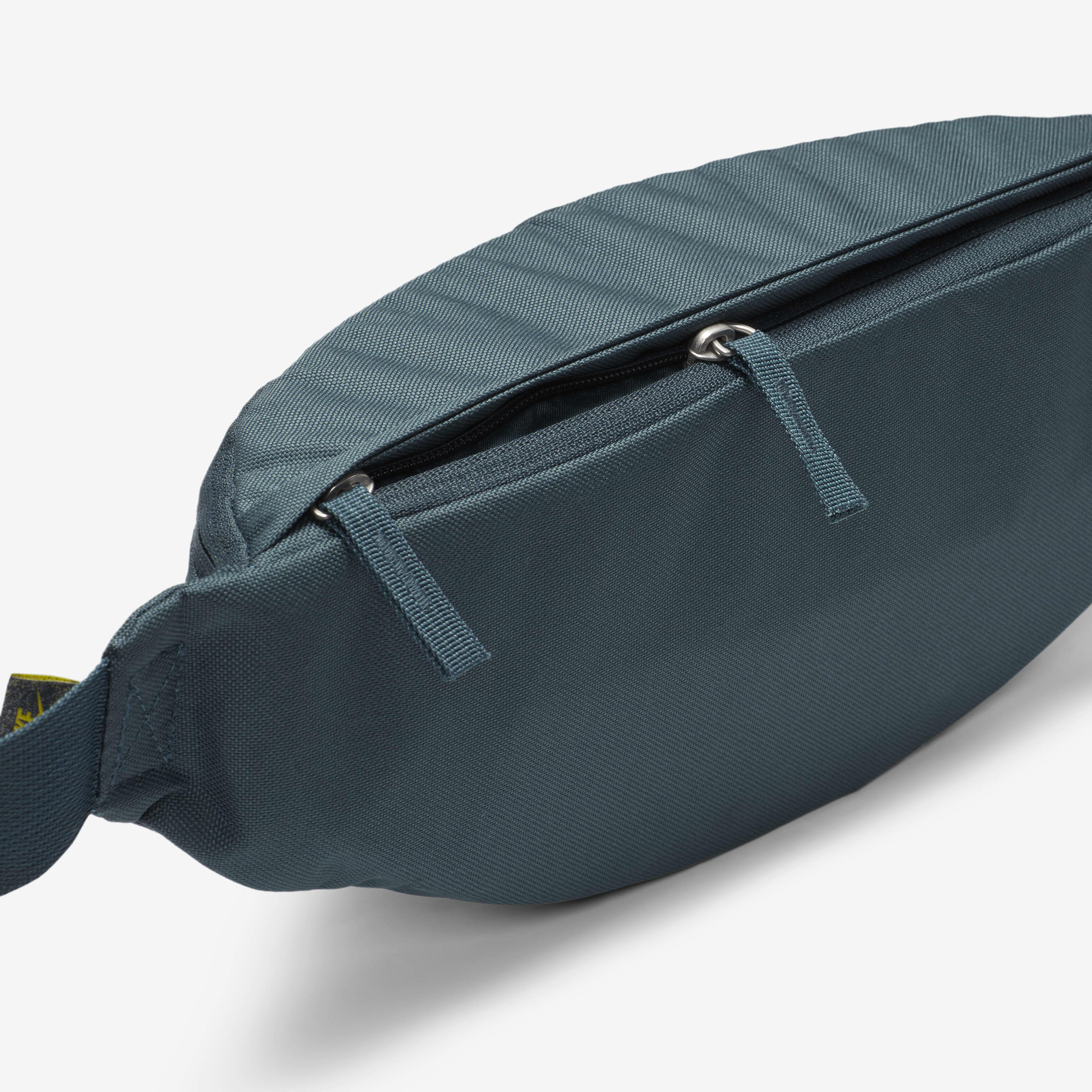 Heritage Waistpack (3L) image number 5