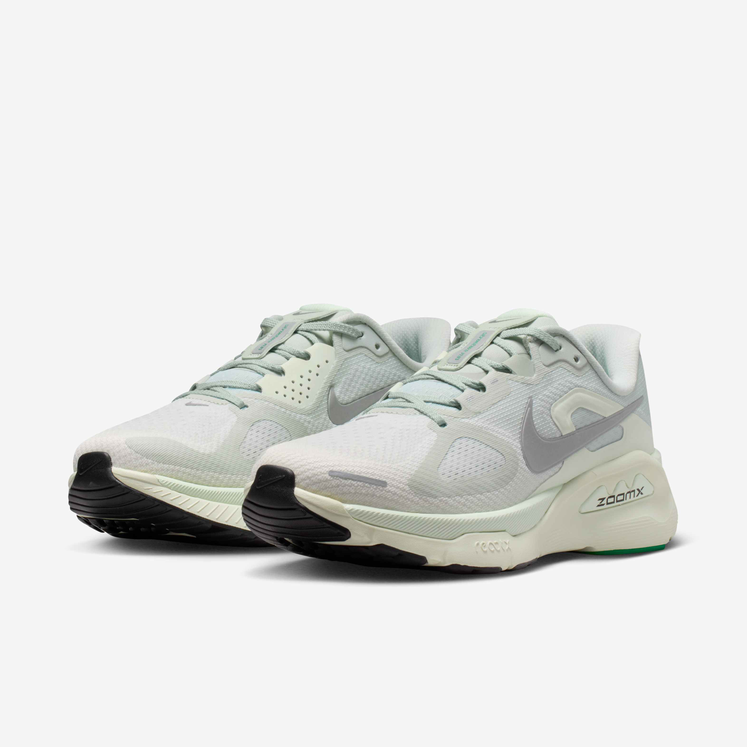 Nike Structure Plus image number 4