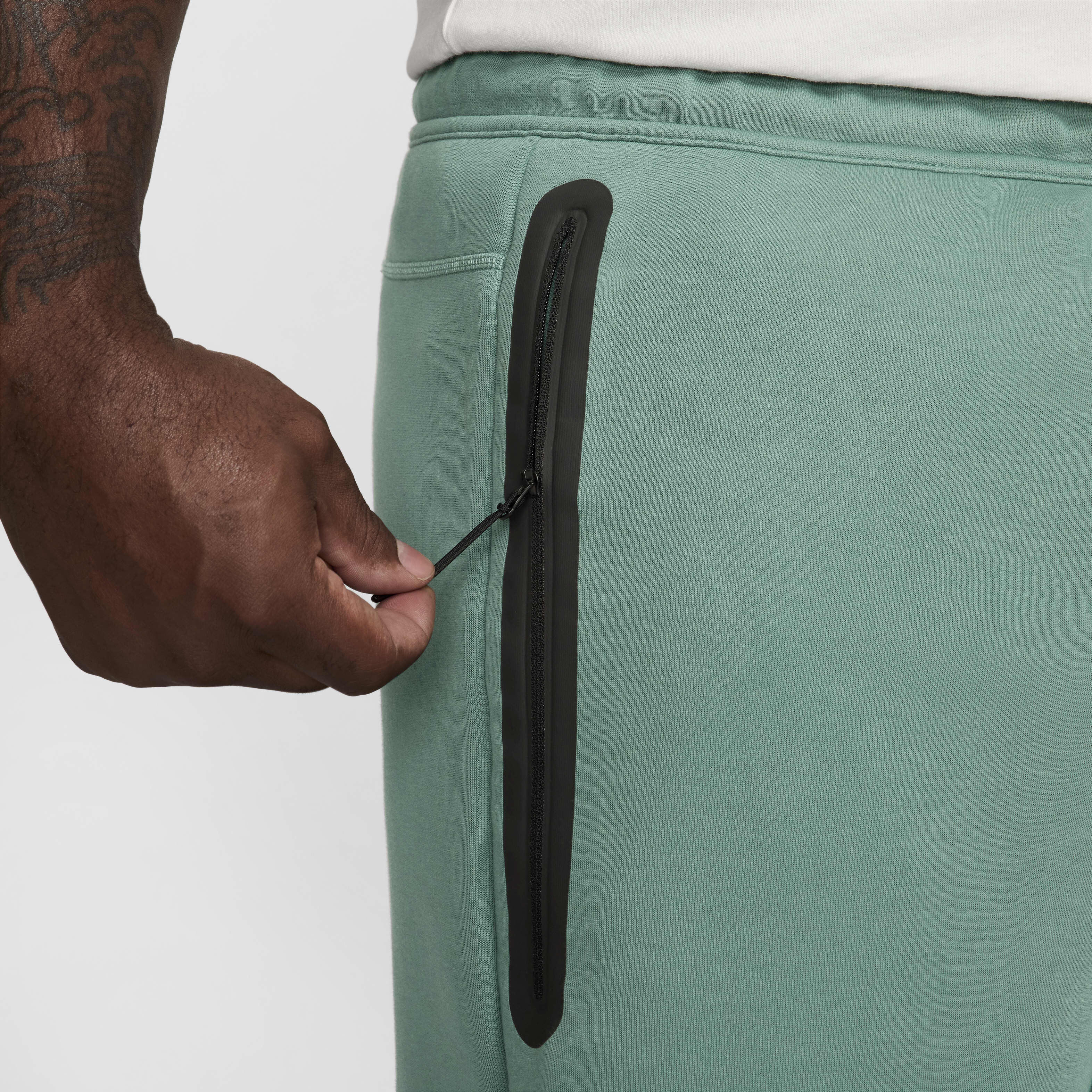 Nike tech fleece bag clearance