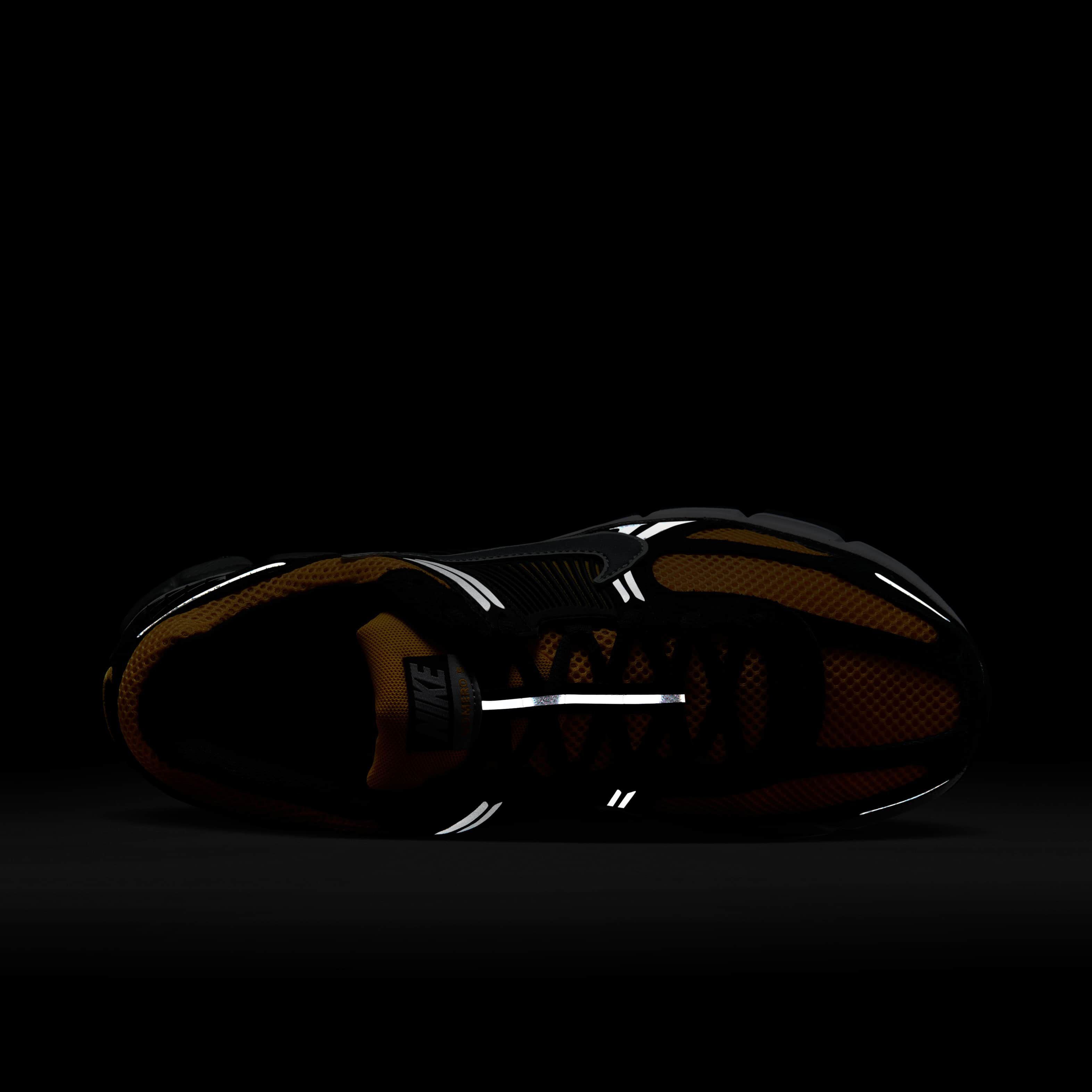 نايكي زووم فوميرو 5 image number 8