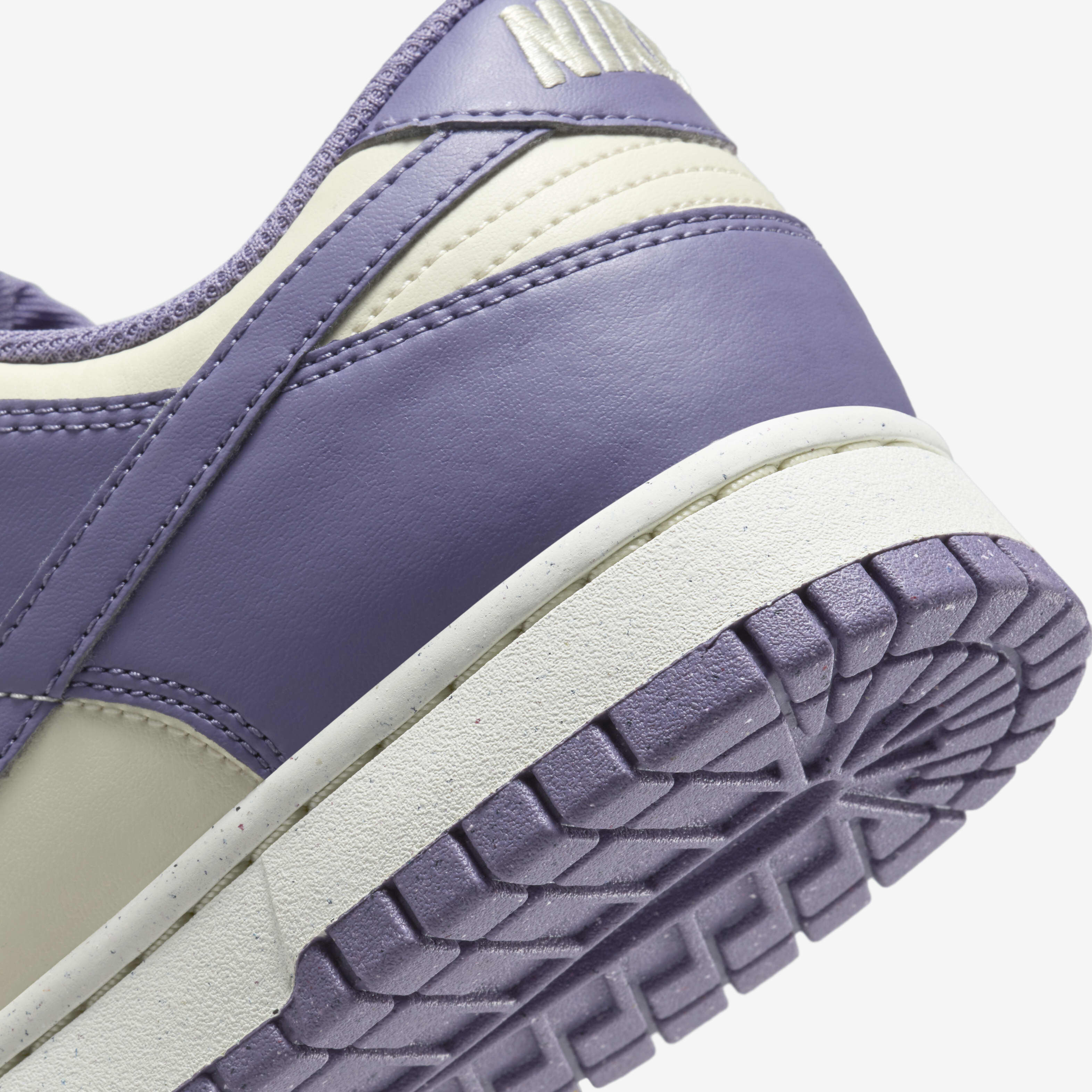 Let's play 2 nike dunks cheap