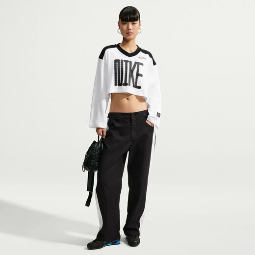 New In Women's Kits & Jerseys-Nike, Nike Sportswear, Women's Oversized Long-Sleeve Cropped Jersey